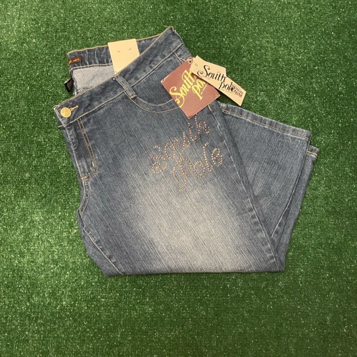 Southpole VINTAGE Southpole Jeans Capri Women 20 Blue Baggy Grunge Hip Hop Y2K Flowers Embroidered Rhinestone Studded Pockets Size 42" / US 20 - 5 Thumbnail
