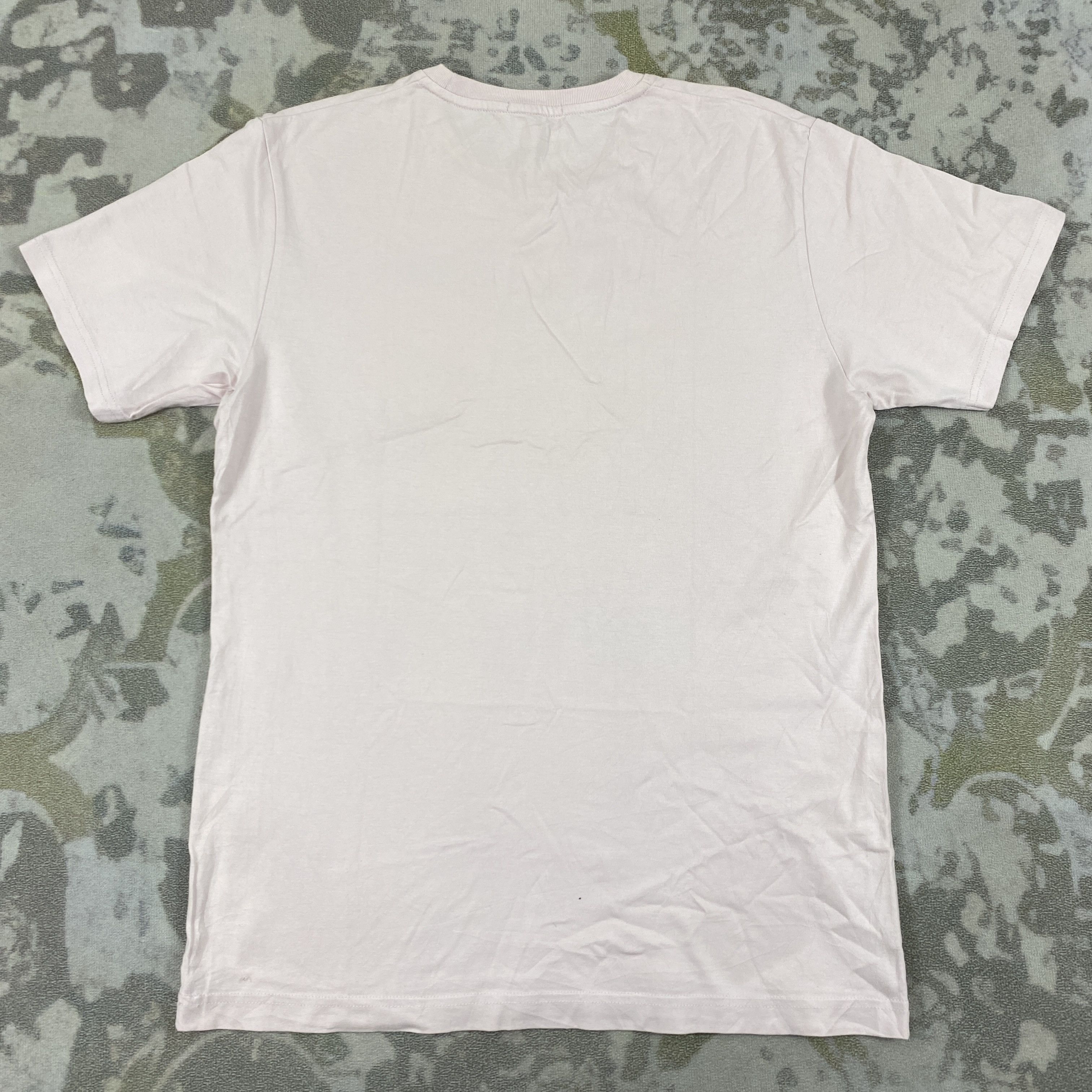 Anime Uniqlo Gundam Medium T-Shirt -B078 Size US M / EU 48-50 / 2 - 2 Thumbnail