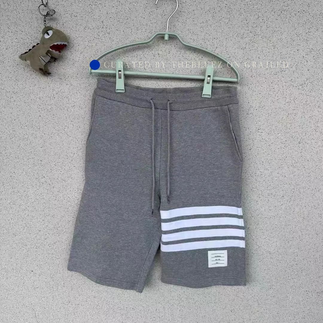 Thom Browne Gray Casual Shorts in Size 32 Size US 32 / EU 48 - 1 Thumbnail