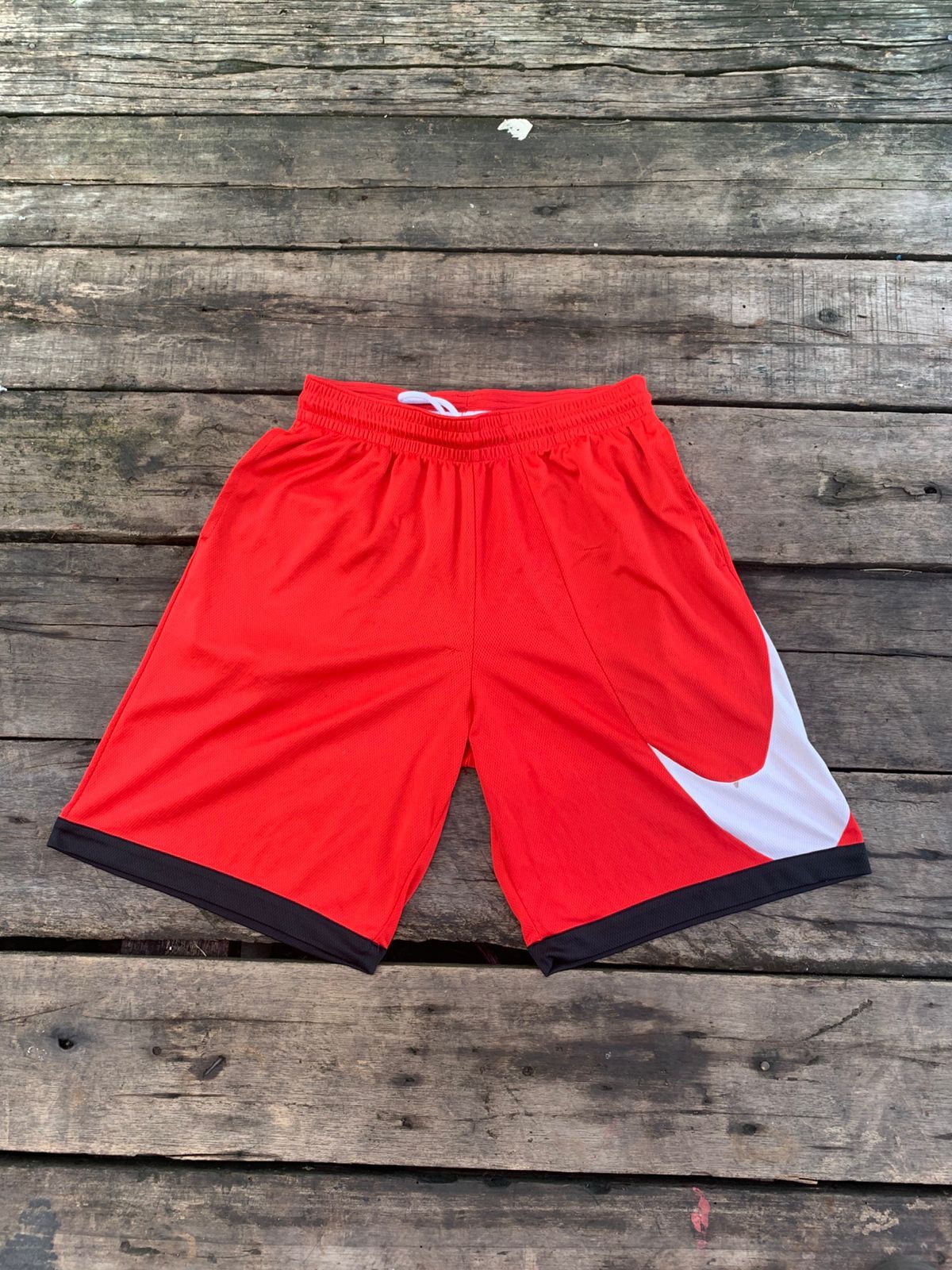 Nike Vintage nike short sportswear basketball y2k style 90s Size US 34 / EU 50 - 1 Thumbnail