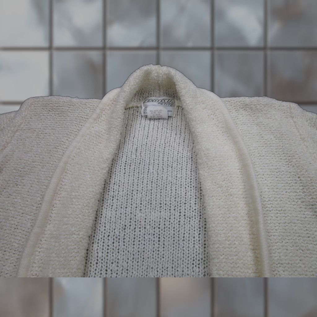 Vintage VINTAGE Sideffects Cardigan Sweater Womens Petite P XS White Knit Open Pockets Size S / US 4 / IT 40 - 1 Thumbnail