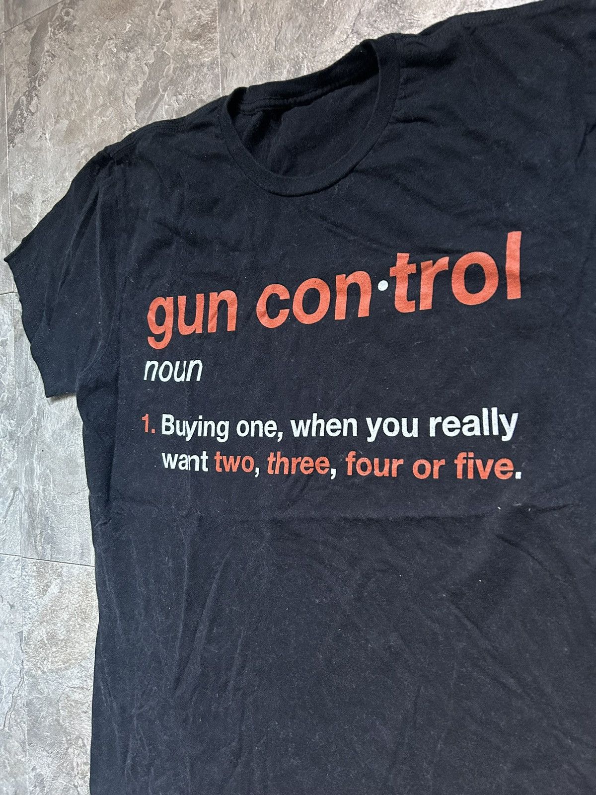 Vintage GUN CONTROL TEE Size US L / EU 52-54 / 3 - 3 Thumbnail