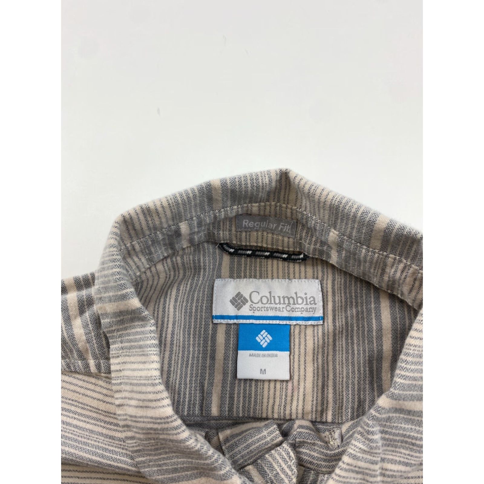 Vintage Columbia Button-Down Shirt Mens Medium Gray Striped Shirt Size US M / EU 48-50 / 2 - 2 Thumbnail