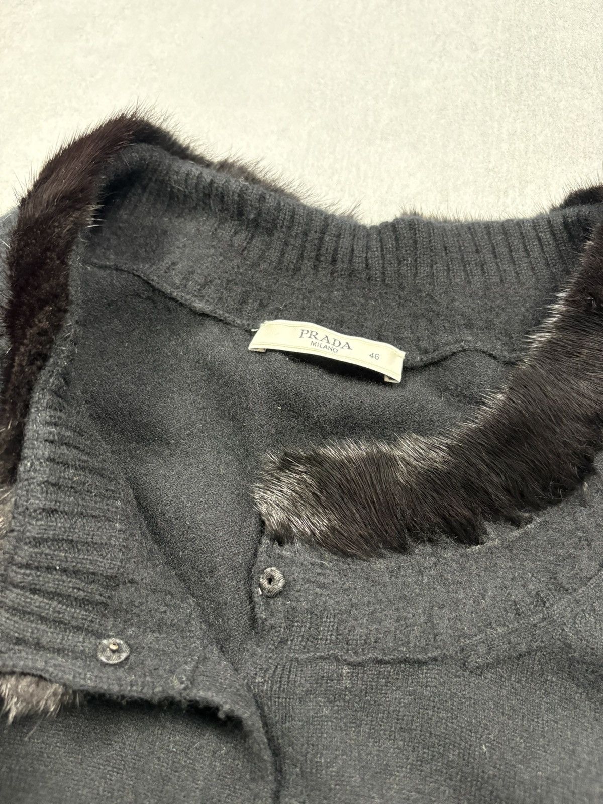 Prada Prada Milano Cashmere Cardigan Mink Fur Collar Black Size 46 Size L / US 10 / IT 46 - 15 Thumbnail