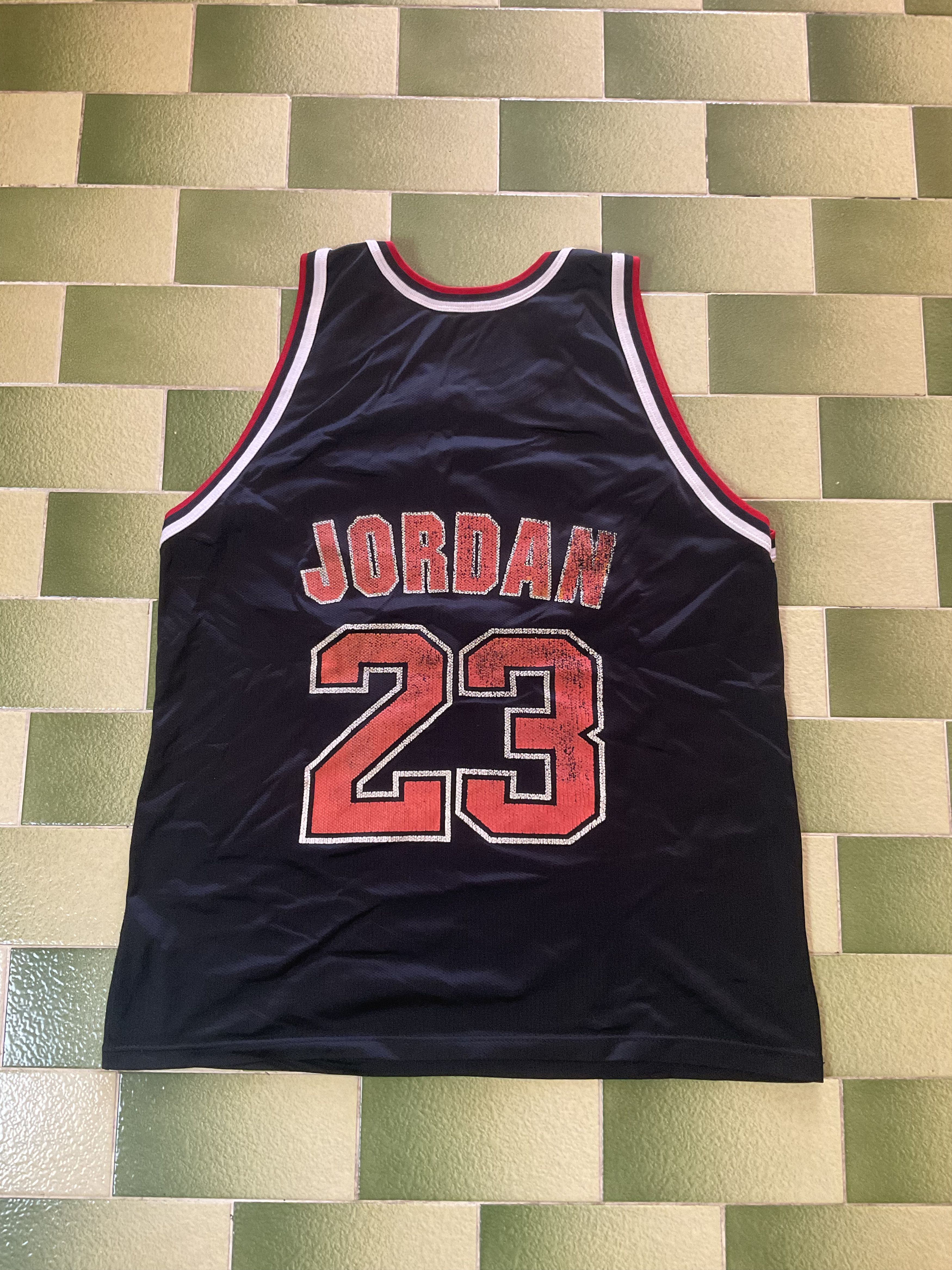 NBA Vintage Champion Chicago Bulls #23 Michael Jordan Jersey Size US XL / EU 56 / 4 - 2 Thumbnail