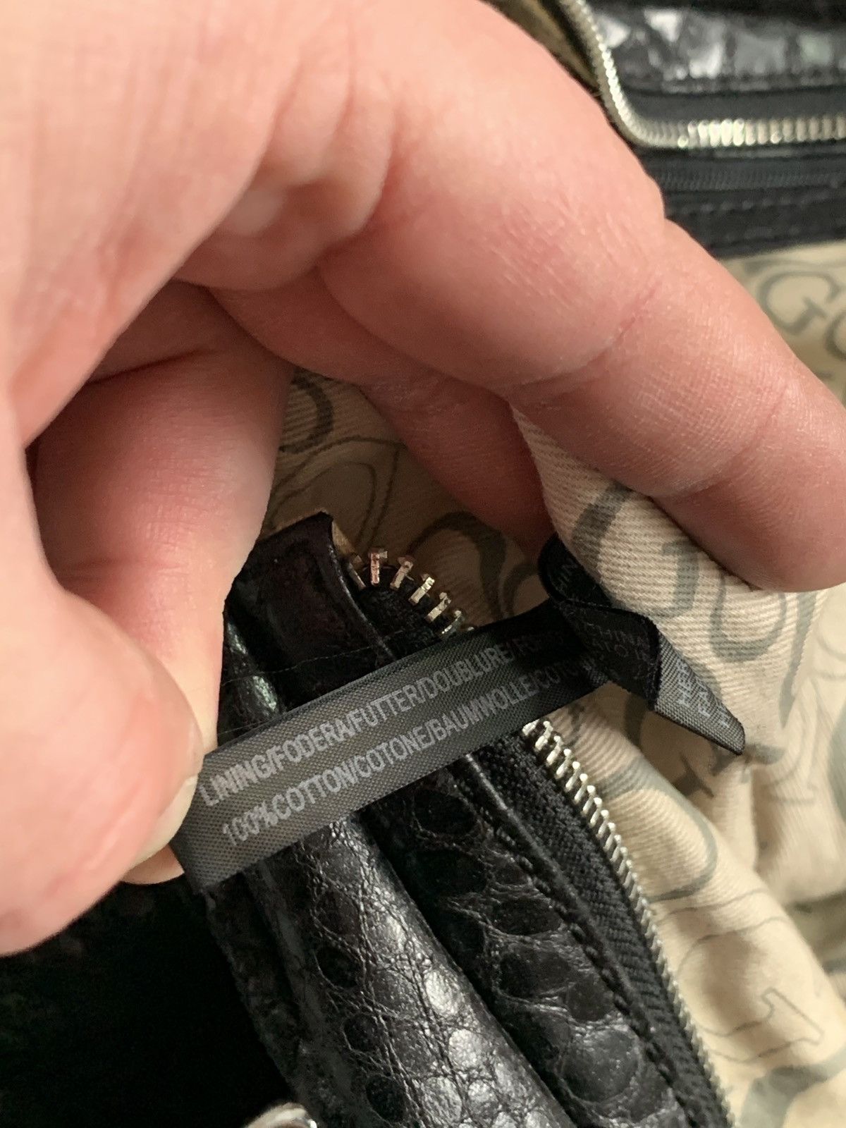 Guess Vintage Guess Y2K Black HandBag Avant Garde Python Patern Size ONE SIZE - 9 Thumbnail