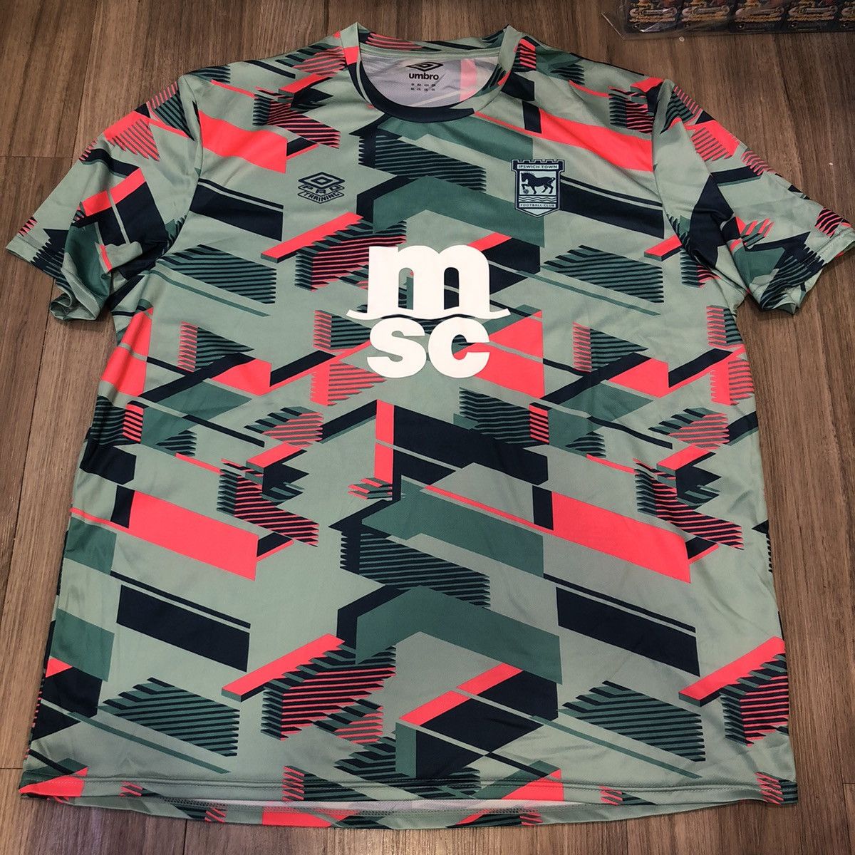 Umbro Ipswich town umbro training jersey Size US XXL / EU 58 / 5 - 1 Thumbnail
