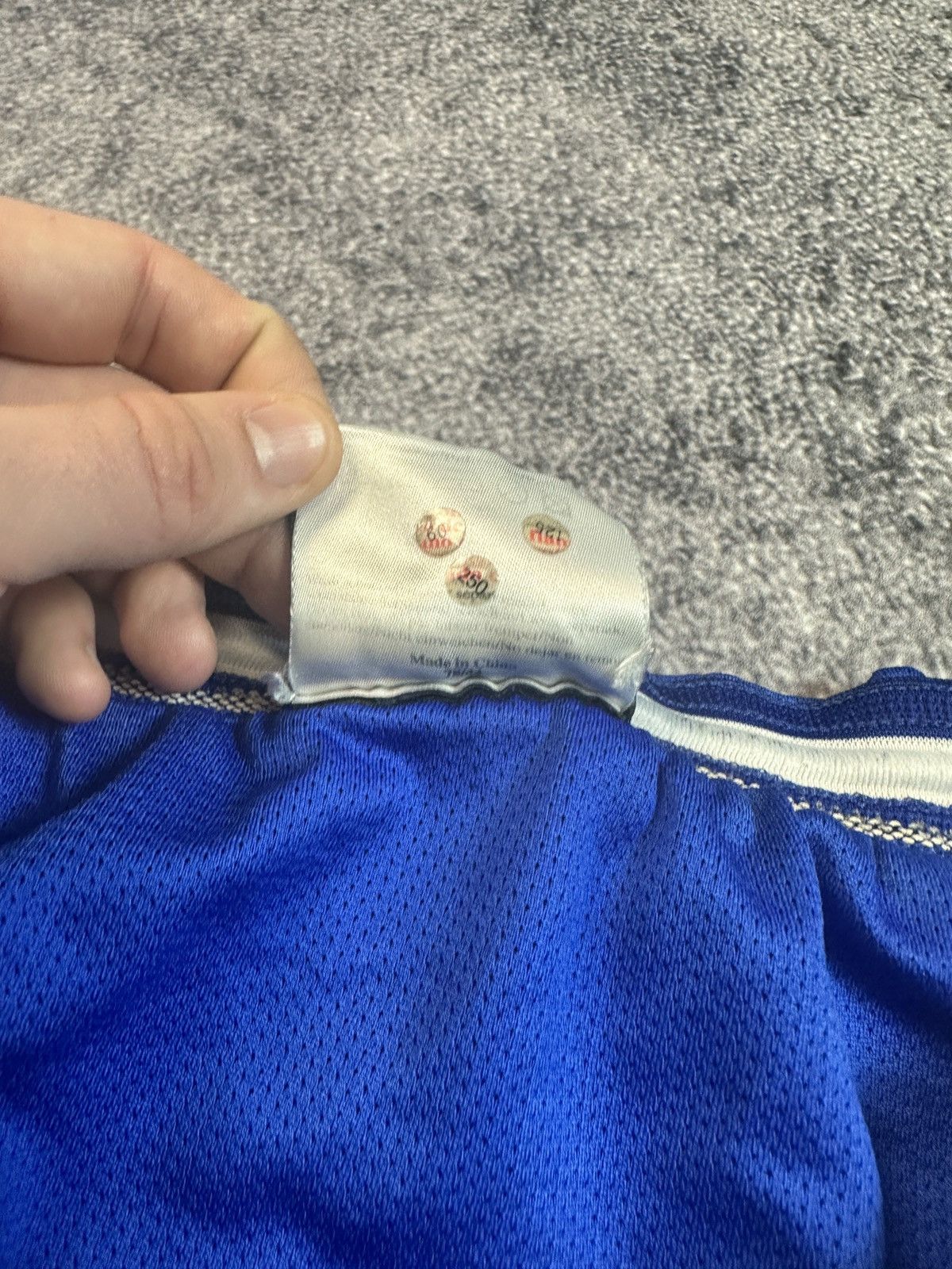 Umbro × Vintage Vintage Umbro Chelsea Soccer Shorts Streetwear L Rare Casual Size US 33 - 6 Thumbnail