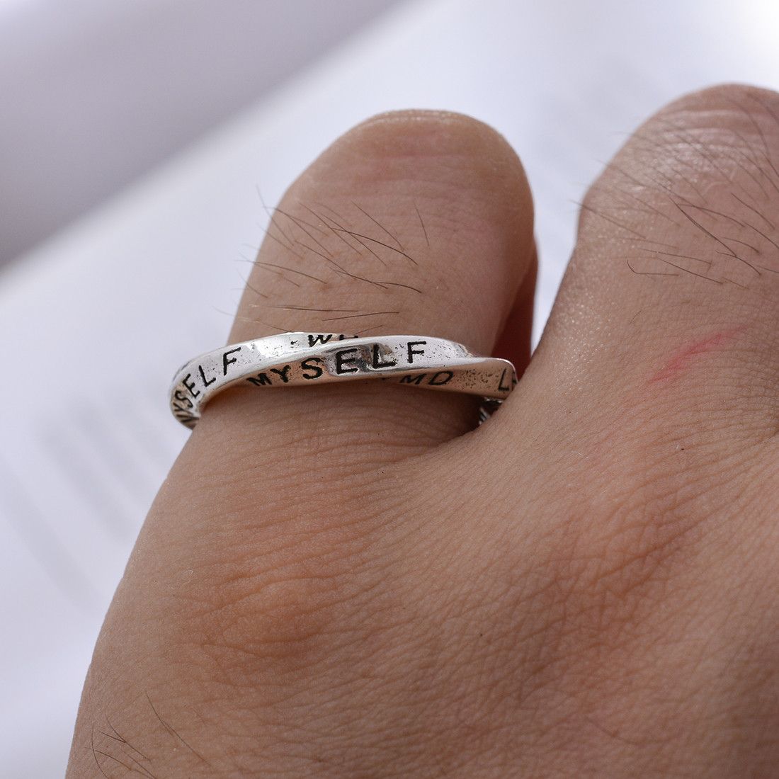 Jewelry × Vintage Resizable Retro Mobius Strip Letter Carving Ring Size ONE SIZE - 8 Thumbnail