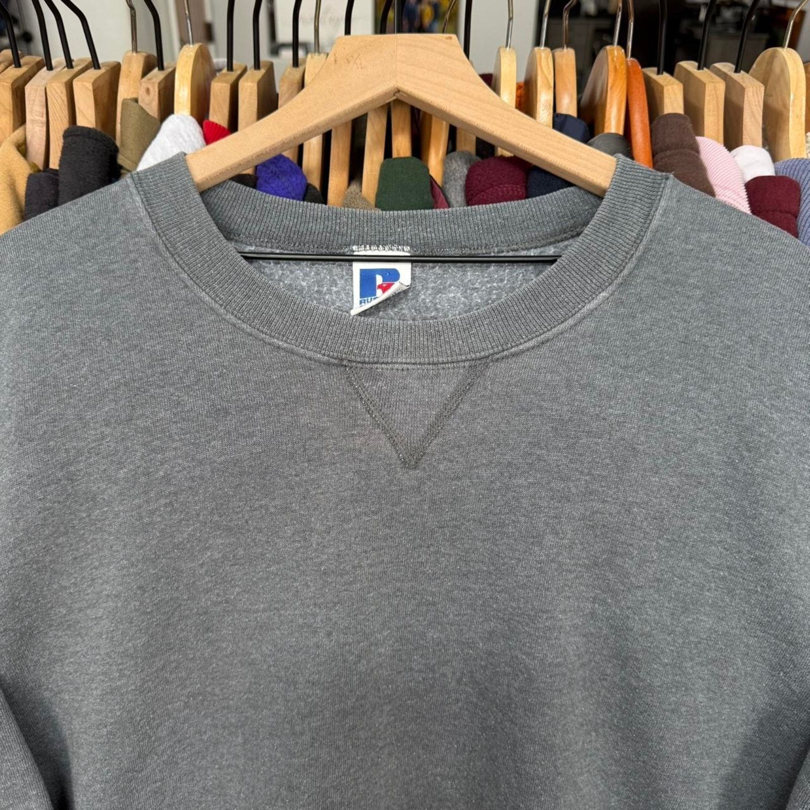 Russell Athletic Vintage 90s Russell Athletic Heavyweight High GSM Faded Size US XXL / EU 58 / 5 - 2 Thumbnail