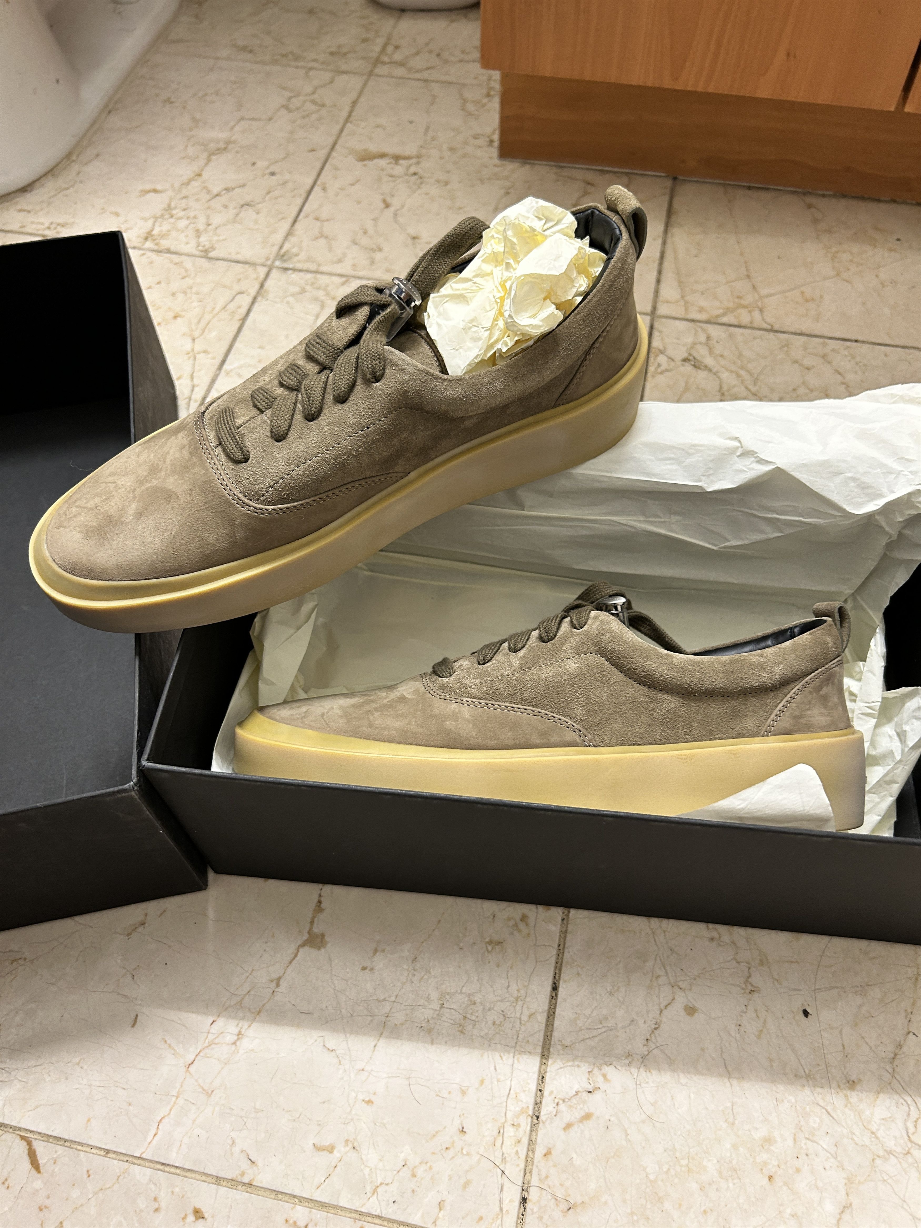 Fear of God fear of god 101 lace up sneaker - taupe size 9 Size US 9 / EU 42 - 2 Thumbnail