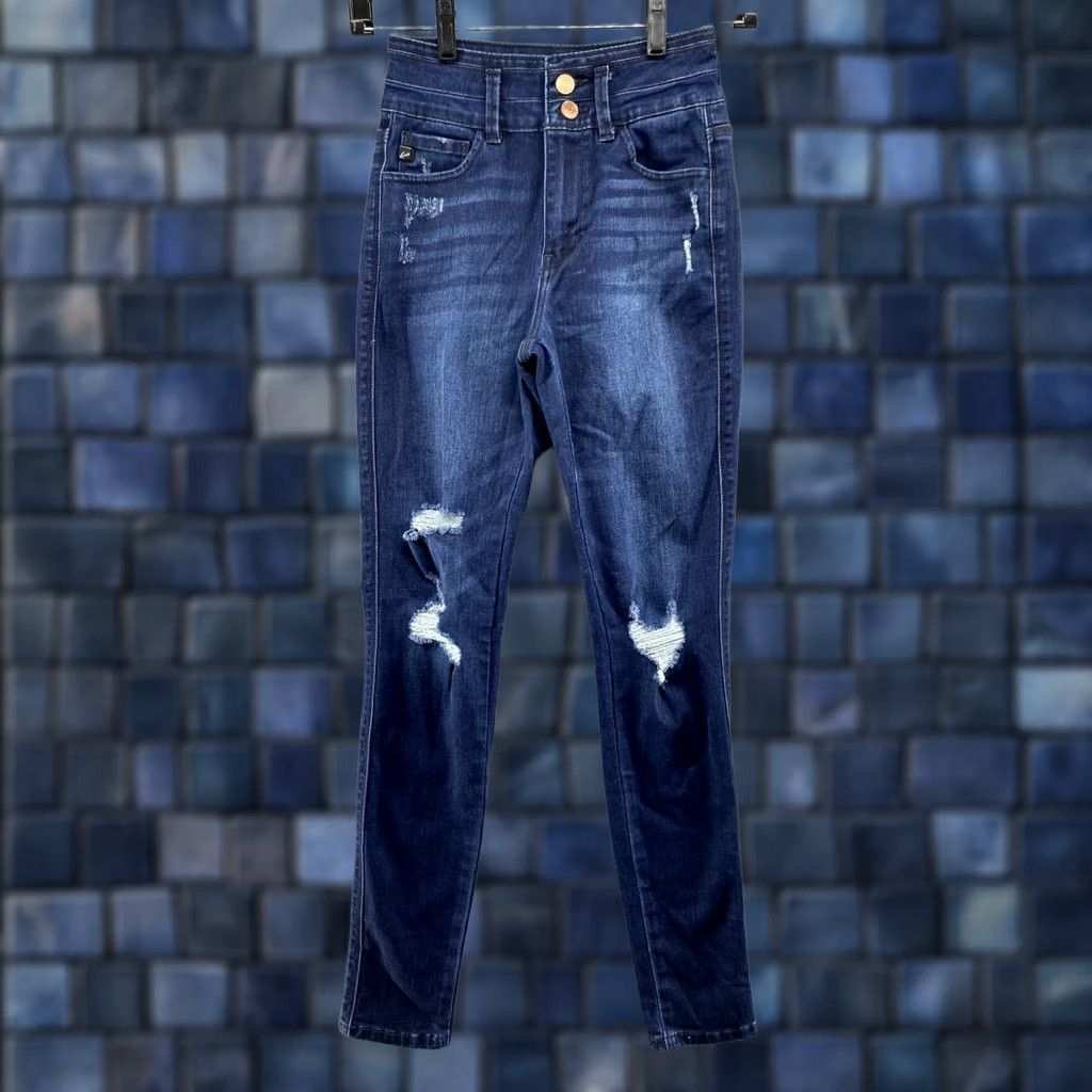 Vintage KAN CAN Signature Distressed Dark Wash Women's Jeans Size 0/23 Slim 5-Pocket Denim Mid Rise Distressed Button Zipper Stretch Jeans Size 25" / US 0 / IT 36 - 1 Thumbnail