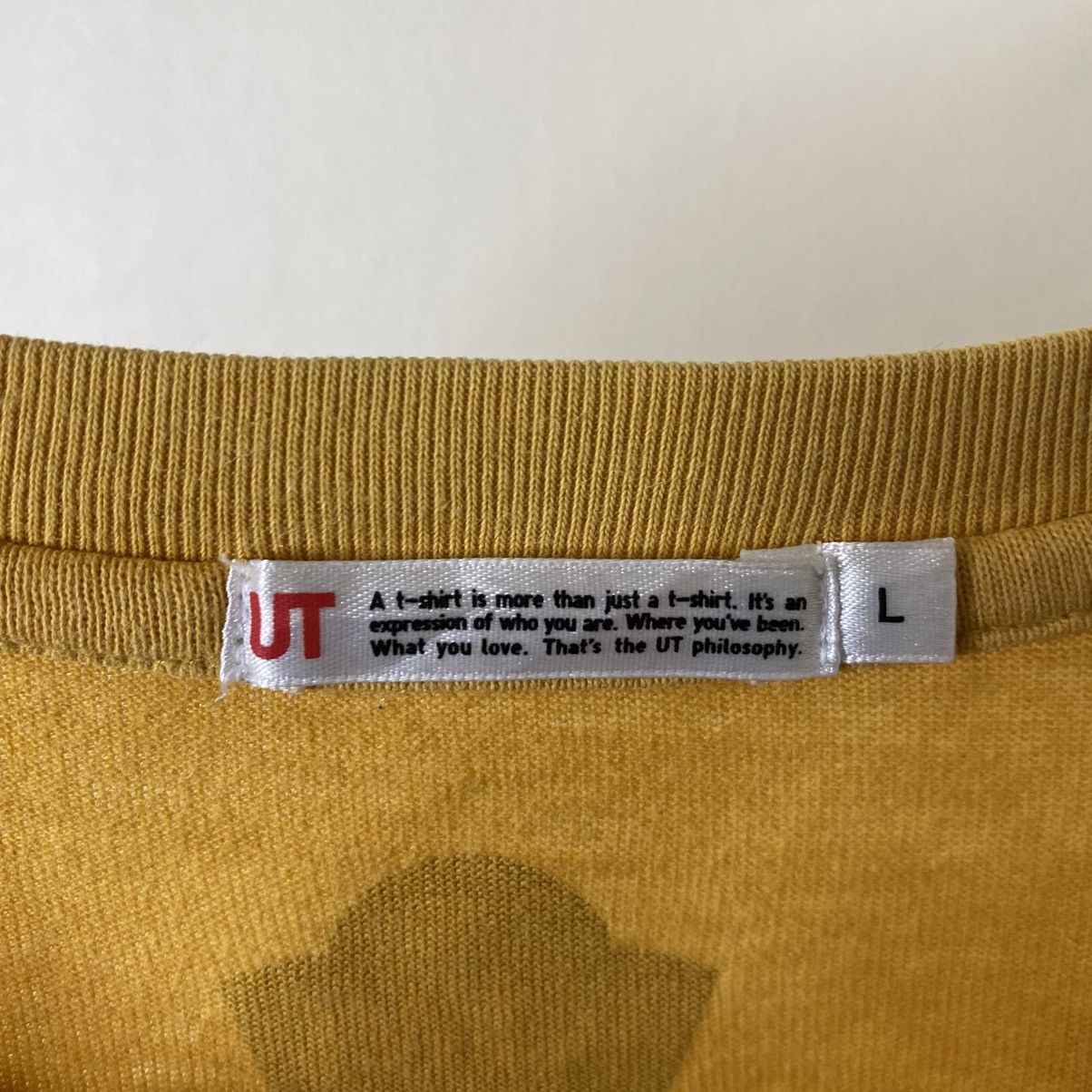 Vintage Vintage Uniqlo UT x KIWI Boot Polishes Collaboration Promo T Size US L / EU 52-54 / 3 - 3 Thumbnail