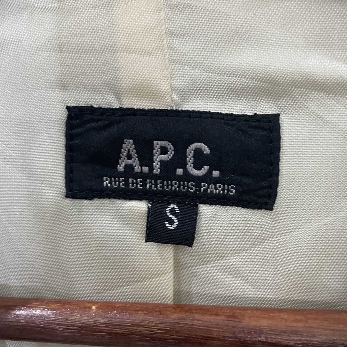 A.P.C. Vintage A.P.C Corduroy Faded Coat Jacket Size US S / EU 44-46 / 1 - 5 Thumbnail