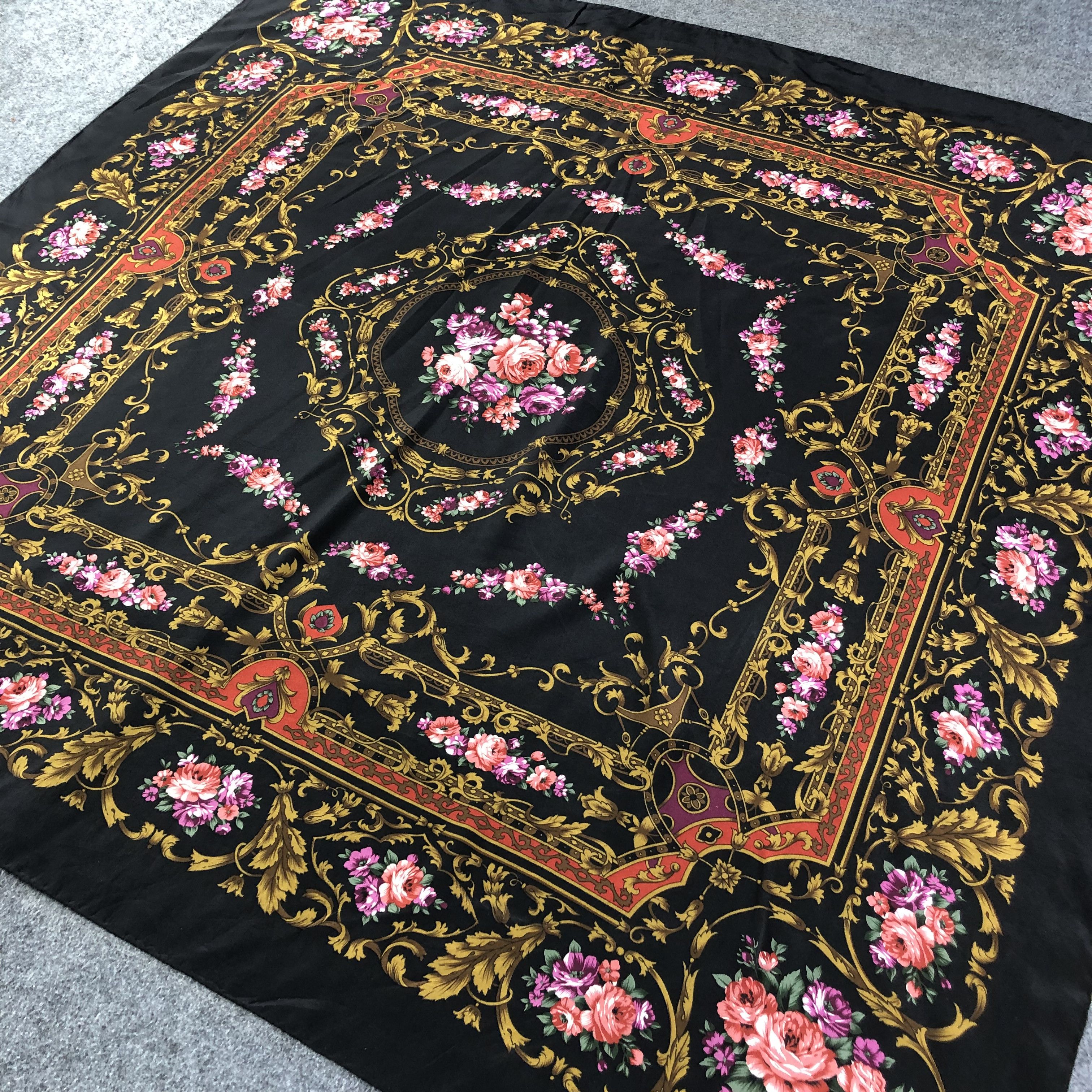 Japanese Brand Vintage Luxury Floral Hand Rolled Silk Scarf M653 Size ONE SIZE - 2 Thumbnail