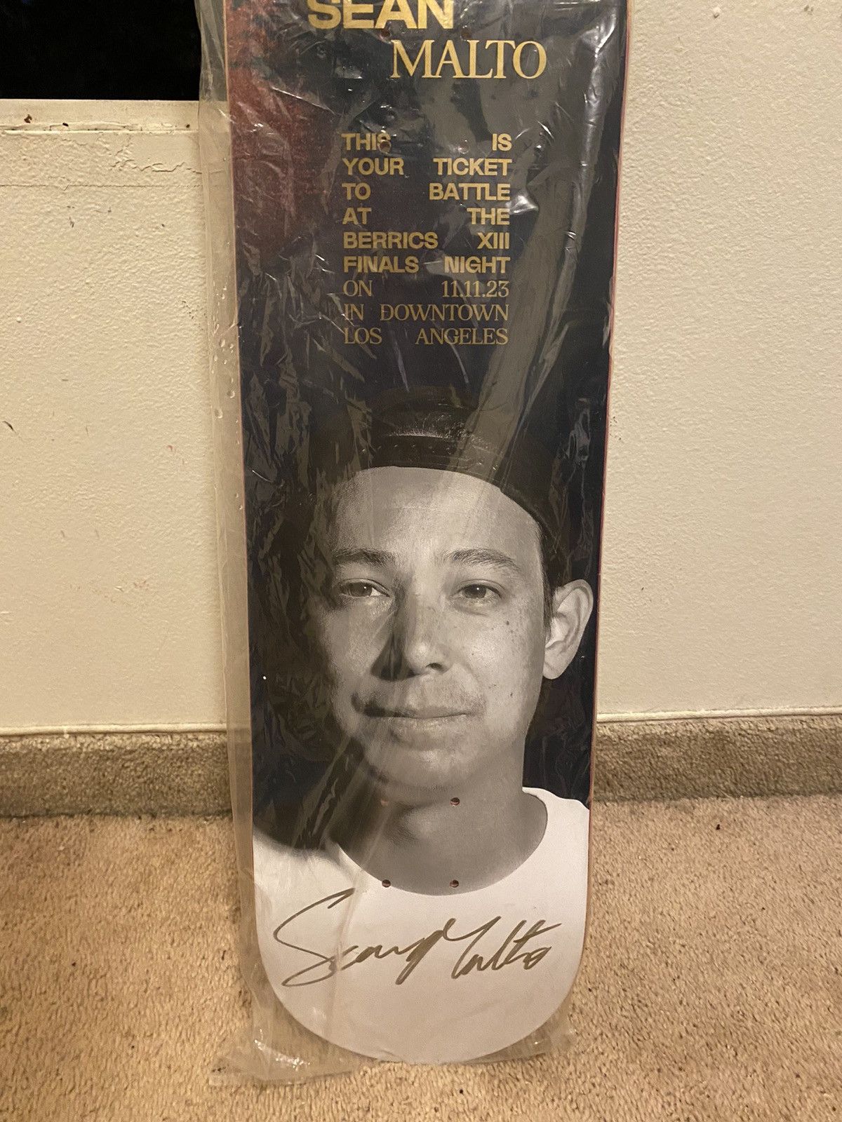 Girl Skateboards × Supreme Autographed Sean Malto deck Size ONE SIZE - 1 Thumbnail