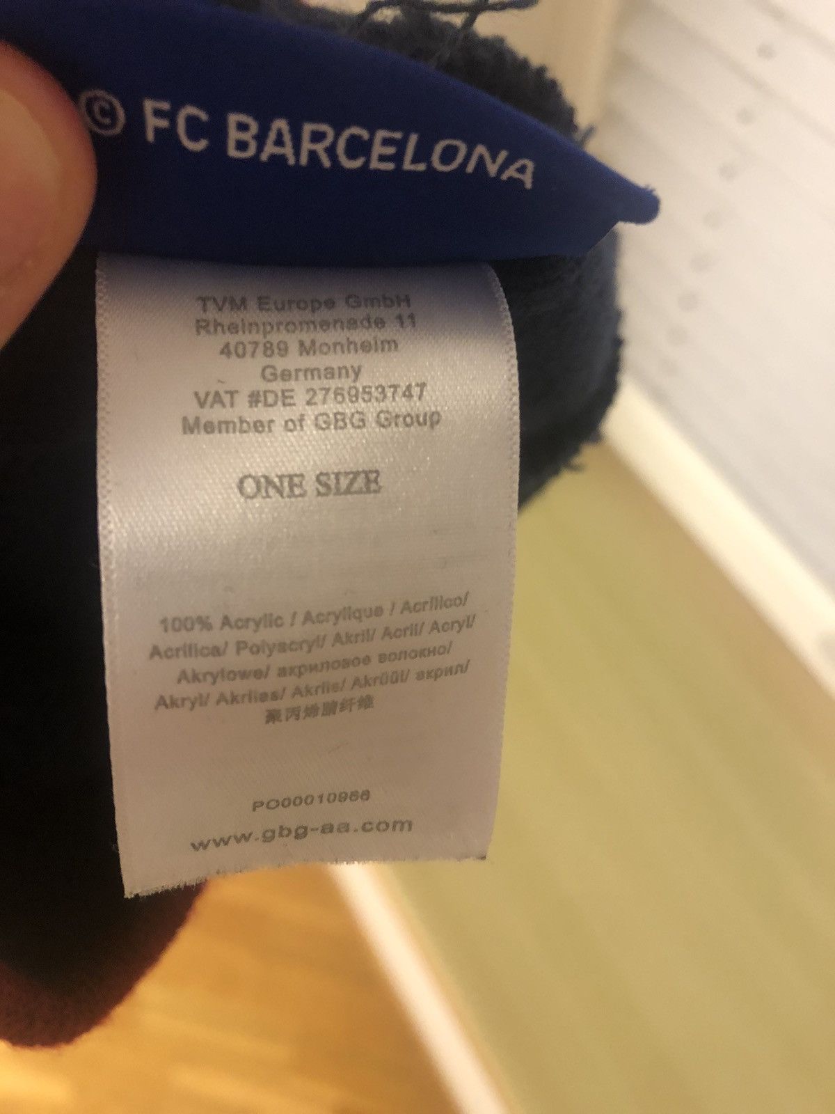 Vintage FC BARCELONA OFFICIAL FOOTBALL SOCCER BEANIE HAT Size ONE SIZE - 5 Thumbnail