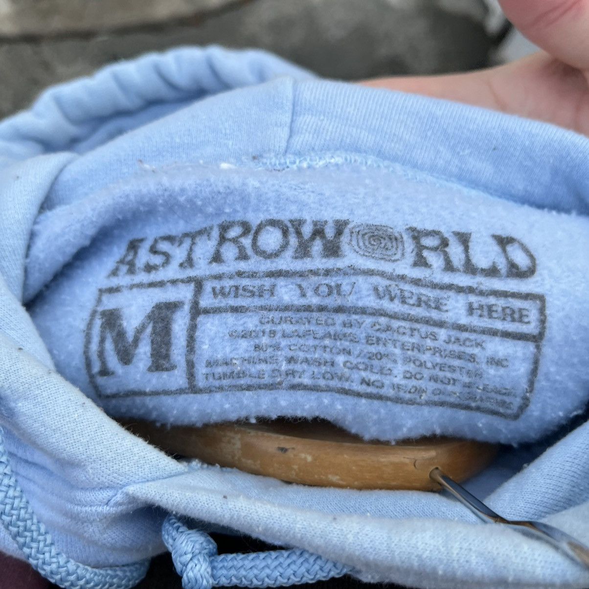 Travis Scott Travis Scott ASTROWORLD Wish You Were Here Tour Staff Hoodie Size US M / EU 48-50 / 2 - 3 Thumbnail