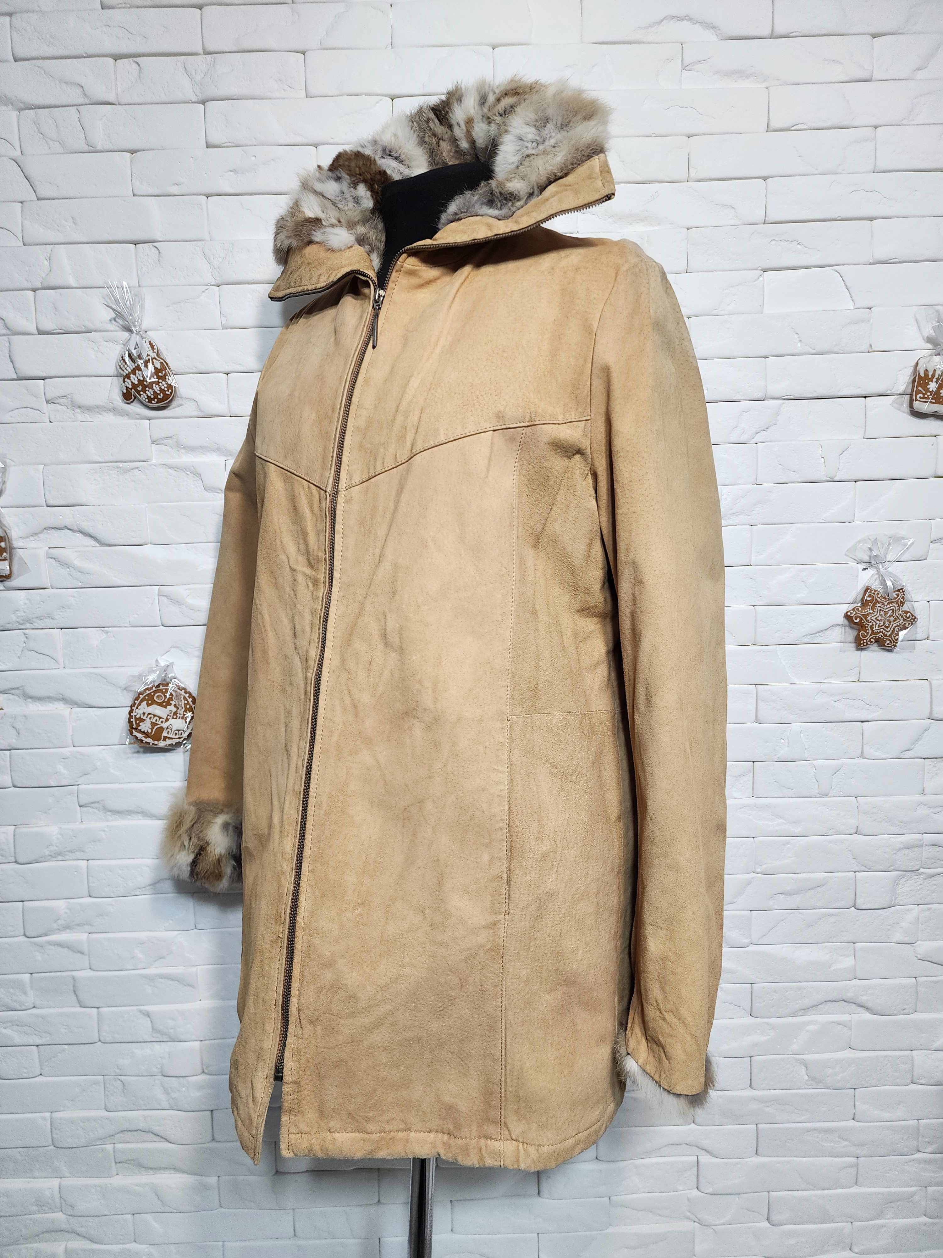 Other Brown Fur Coat: Genuine Fur. Women's Warm Suede Jacket. Size XL / US 12-14 / IT 48-50 - 4 Thumbnail