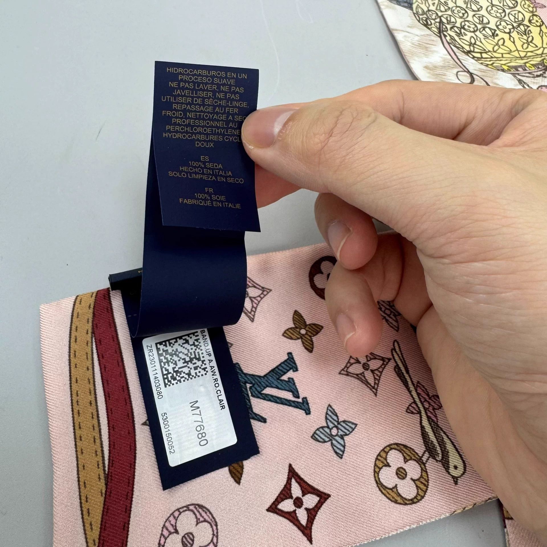 Louis Vuitton LV 25ss Monogram Balloon Scarf New 120x8cm Size ONE SIZE - 6 Thumbnail