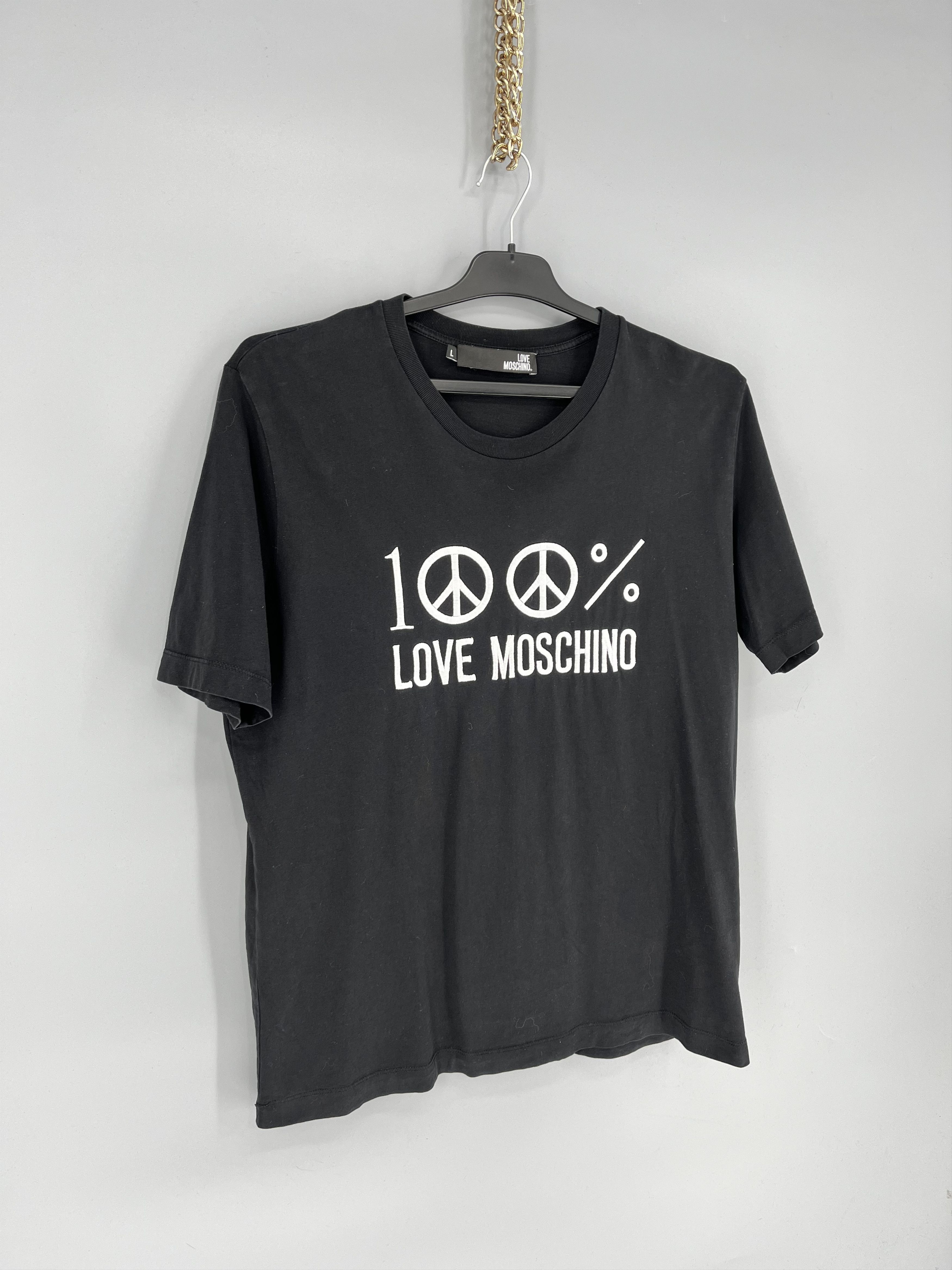 Moschino Vintage Y2K Moschino Blank Tee Shirt Big logo luxury Size L Size US L / EU 52-54 / 3 - 2 Thumbnail
