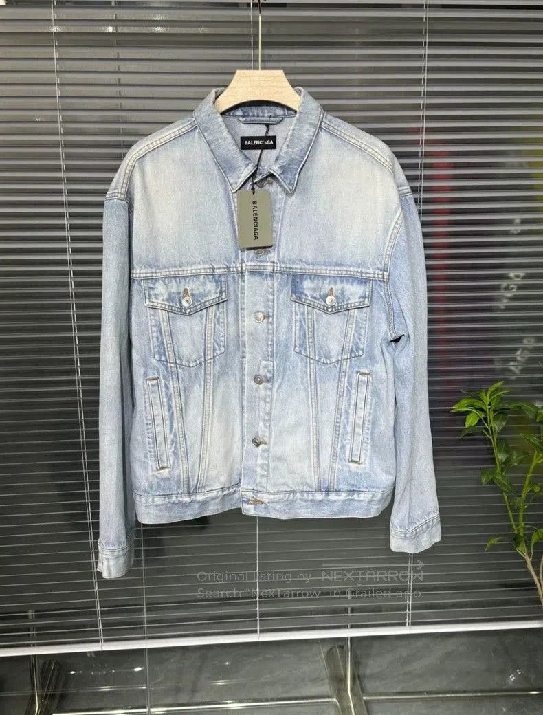 Balenciaga Balenciaga Washed Blue Denim Jacket. Size US XL / EU 56 / 4 - 3 Thumbnail