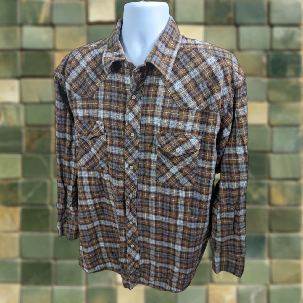 Wrangler VINTAGE Wrangler Western Flannel Shirt Pearl Snap Mens 3XL Long Sleeve Plaid Black Blue Cotton Blend Button-Up Shirt Cowboys Western L1S Mens Size US XXL / EU 58 / 5 - 1 Thumbnail