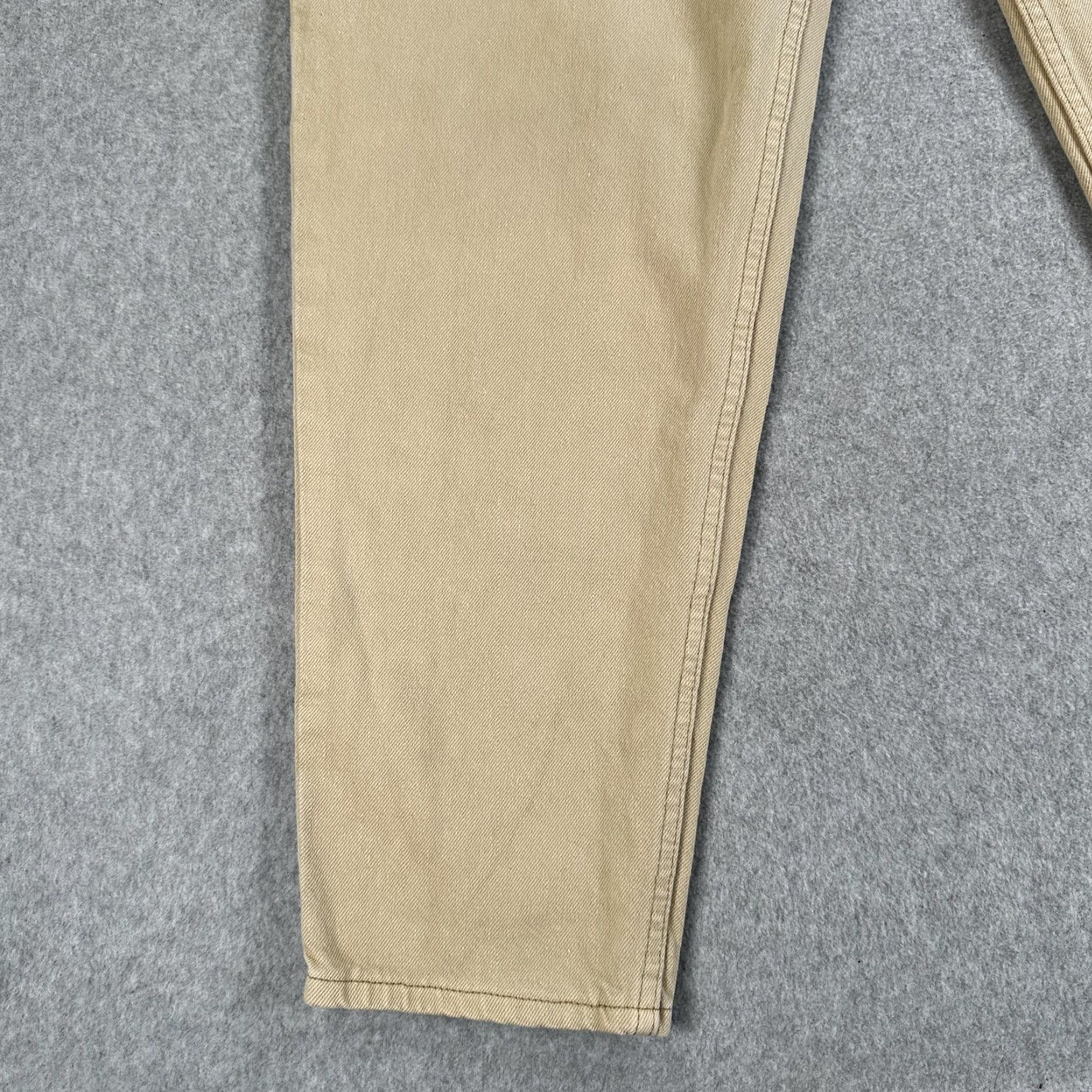Levi's VINTAGE Levi's 550 Jeans Beige Khaki Mens 40 Relaxed Fit Tapered 5-Pocket Denim 28in Zip Fly Boys? Size US 40 / EU 56 - 7 Thumbnail