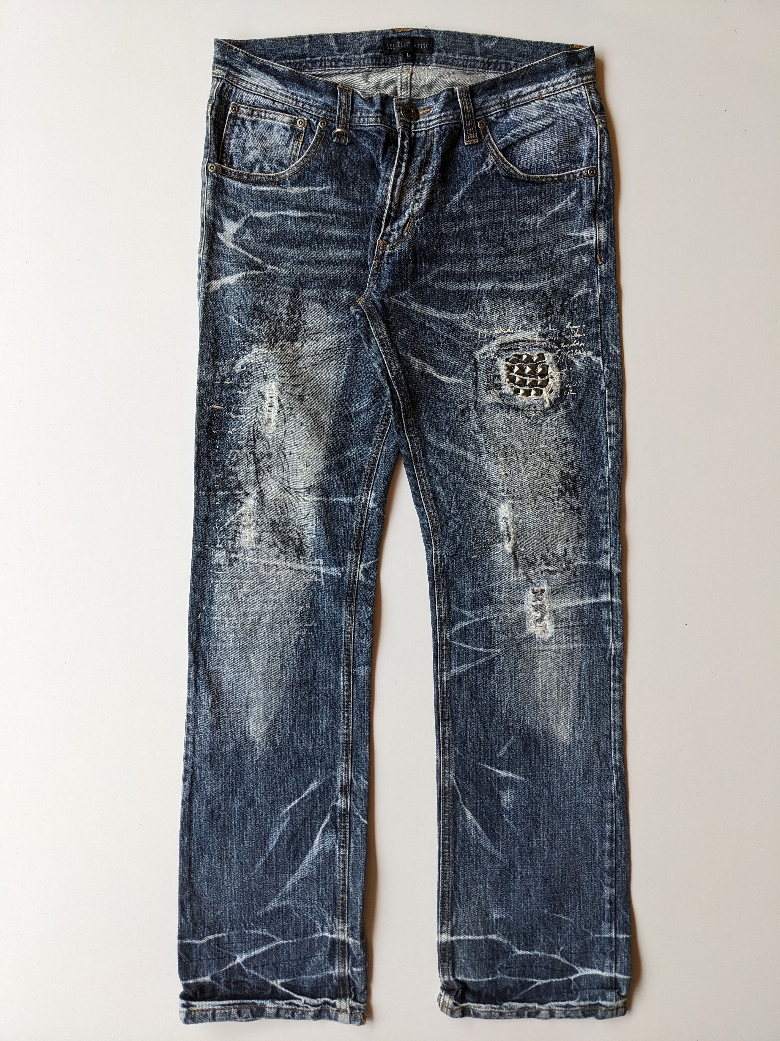 In The Attic In The Attic studded printed faded jeans Size US 33 - 1 Thumbnail