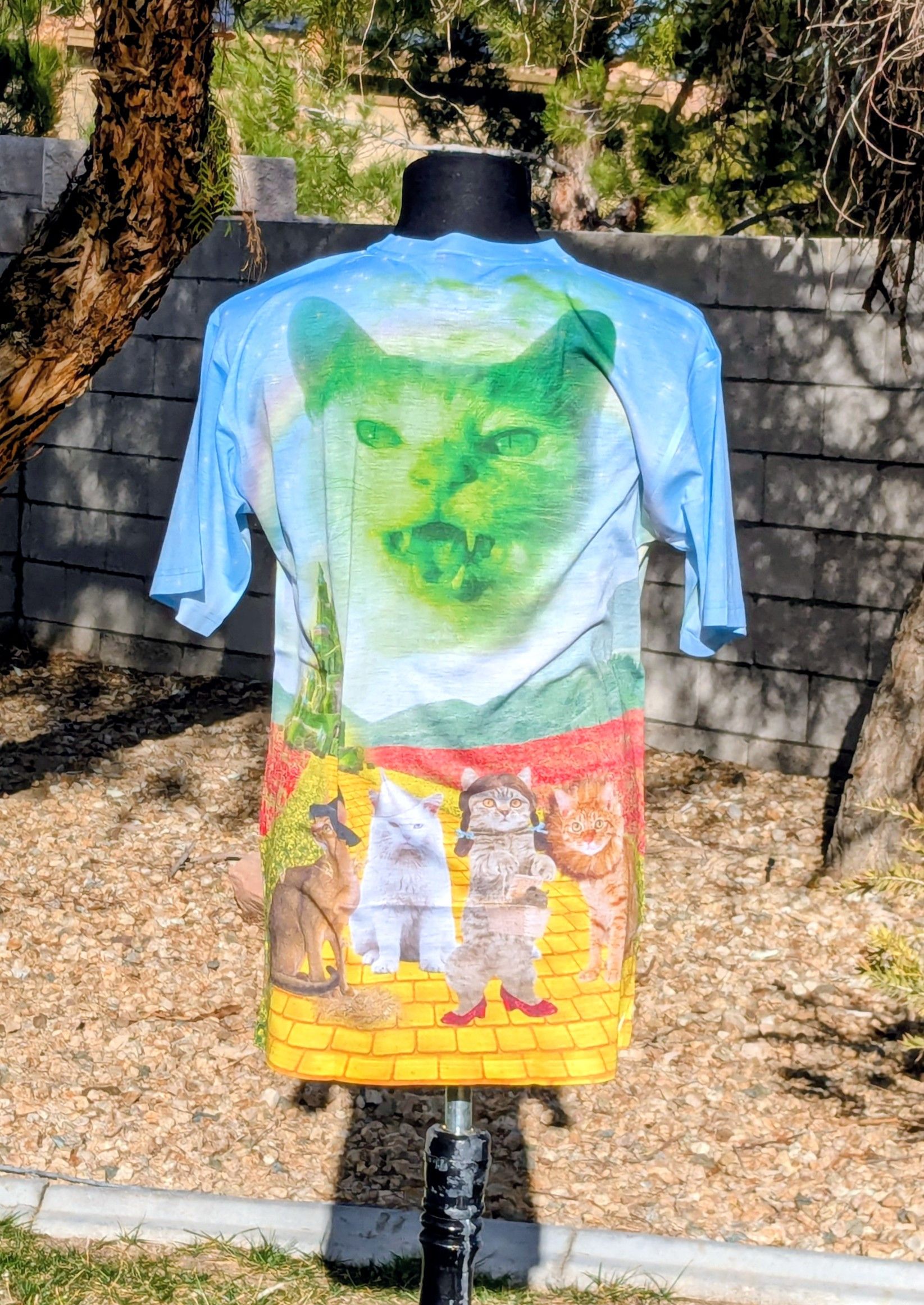 RageOn RageOn! Wizard of Paws/Oz Parody Cats 2-Sided Adult Shirt Size US M / EU 48-50 / 2 - 5 Thumbnail