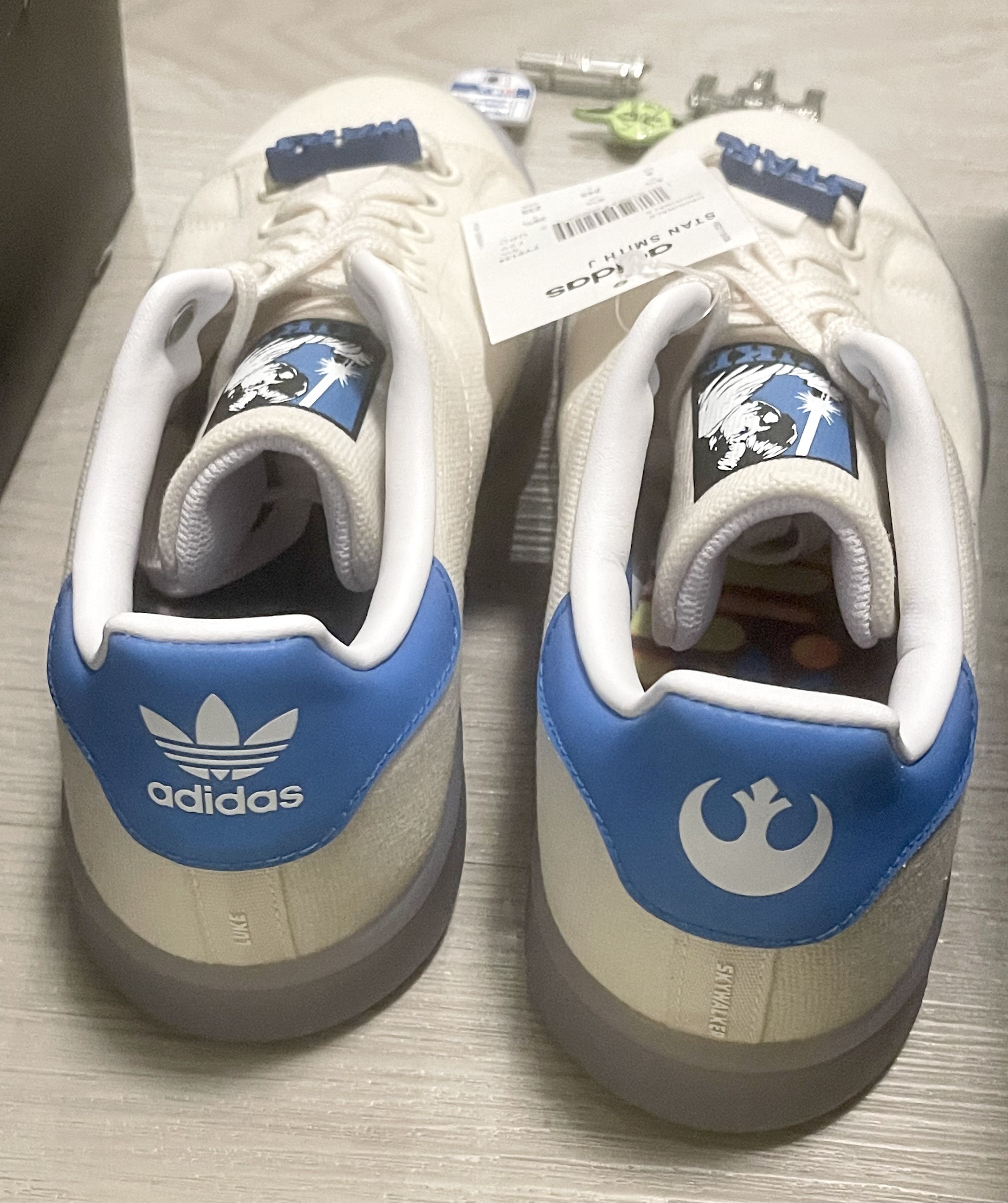 Adidas Adidas Stan Smith J “ Star Wars “ Size US 6 / EU 39 - 2 Thumbnail