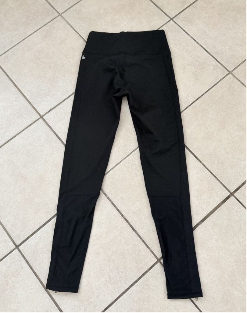 Fabletics FABLETICS + DEMI LOVATO LEGGING 26” BLACK ZIP FRONT SIZE XS Size 26" / US 2 / IT 38 - 6 Thumbnail