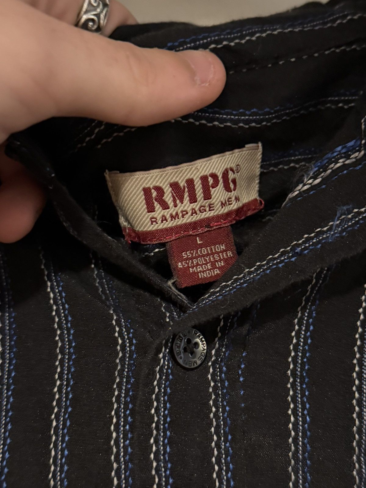Vintage Vintage Y2K Rampage Men’s black white blue stripe button up Size US L / EU 52-54 / 3 - 4 Thumbnail
