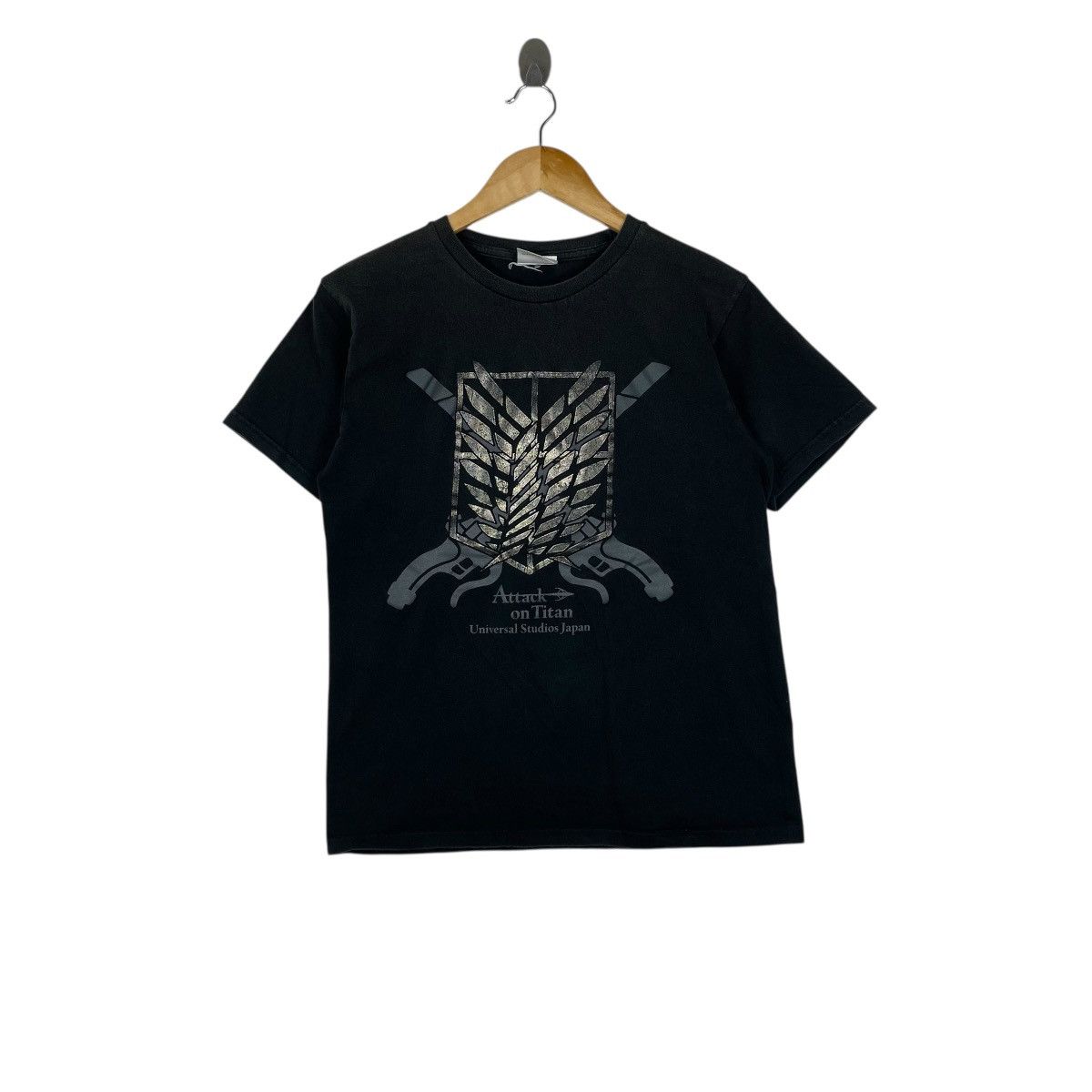 Canterbury of New Zealand Attack on Titan Universal Studio Japan Tee Shirt Size US M / EU 48-50 / 2 - 1 Thumbnail
