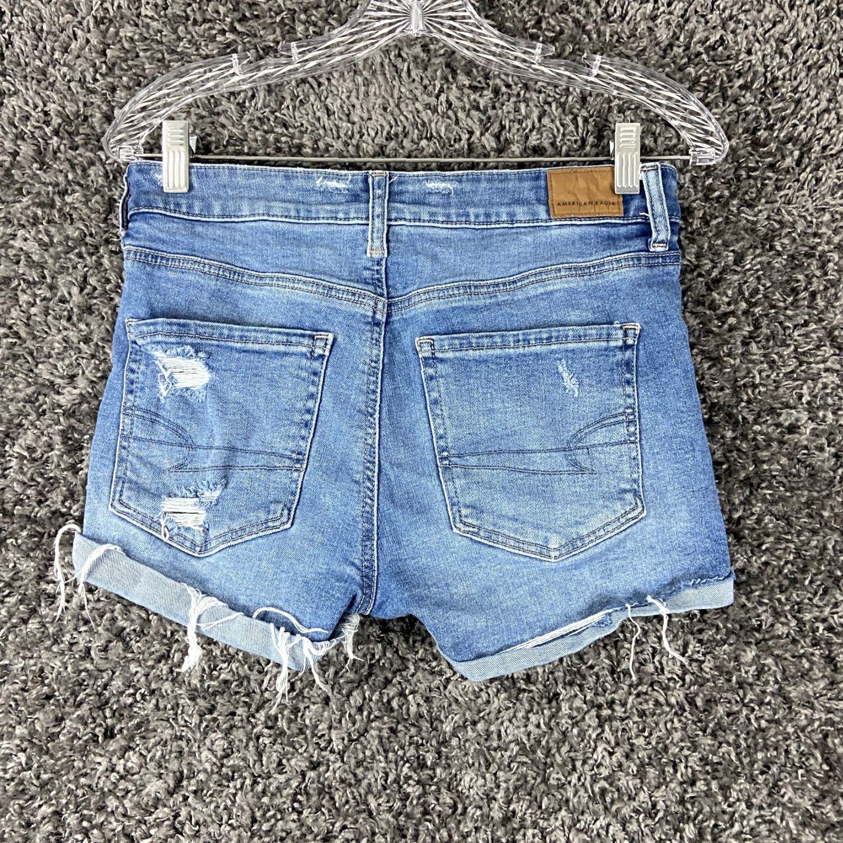 American Eagle Outfitters VINTAGE? No. American Eagle Outfitters Super Stretch Hi Rise Shortie Distressed Denim Shorts Women Adult 6 Blue Cut-Off Stretch Denim Womens 6 Size 28" / US 6 / IT 42 - 7 Thumbnail