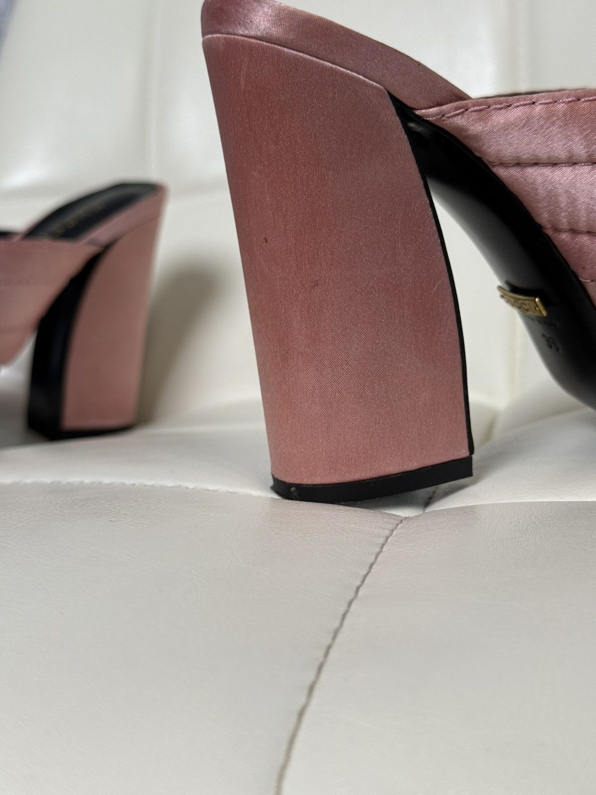 Gucci Gucci Crossover Satin Quilted Mule Sandals Block Heel Slides Size US 9 / IT 39 - 7 Thumbnail
