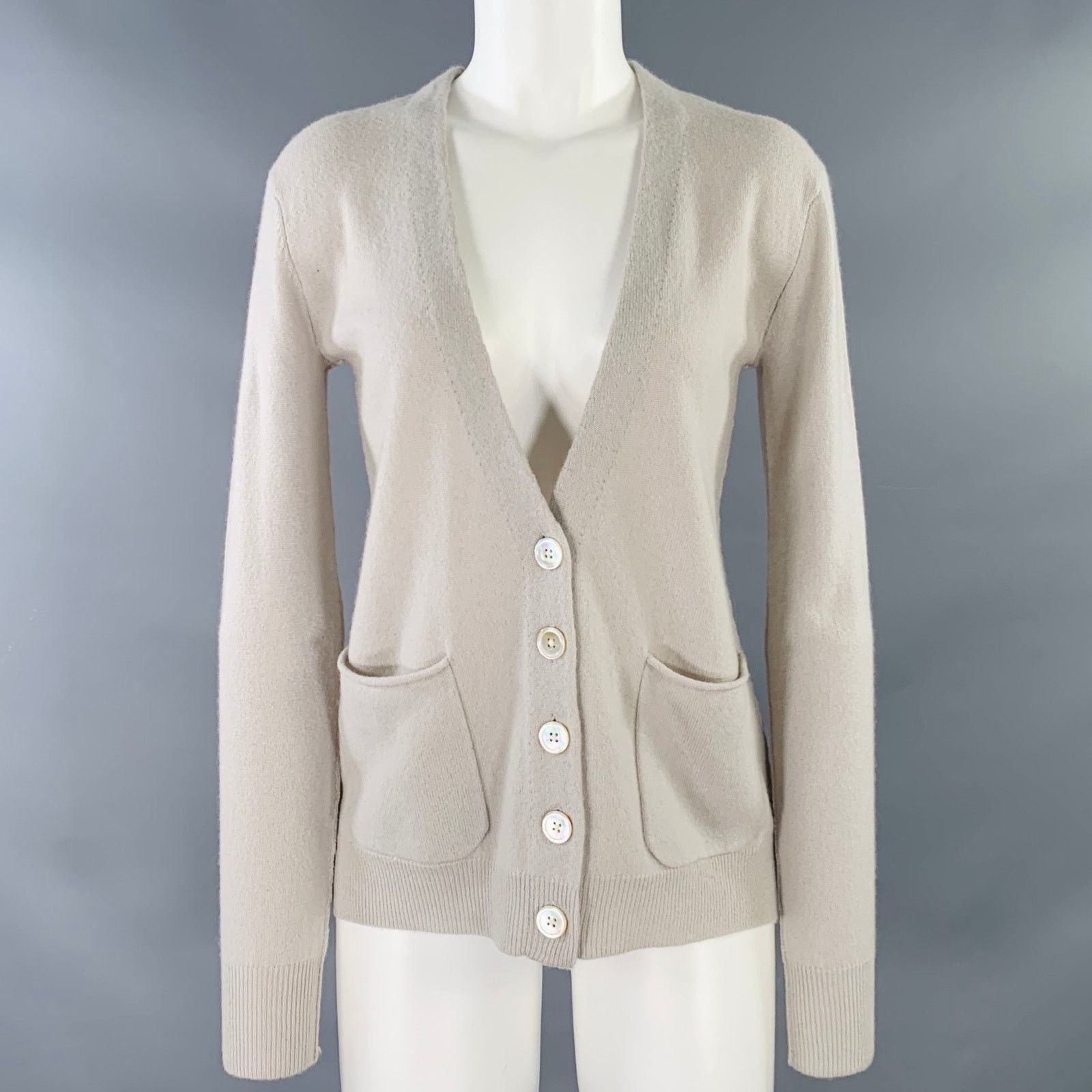 INHABIT INHABIT Size M Grey Cashmere V-Neck Cardigan Size M / US 6-8 / IT 42-44 - 1 Thumbnail