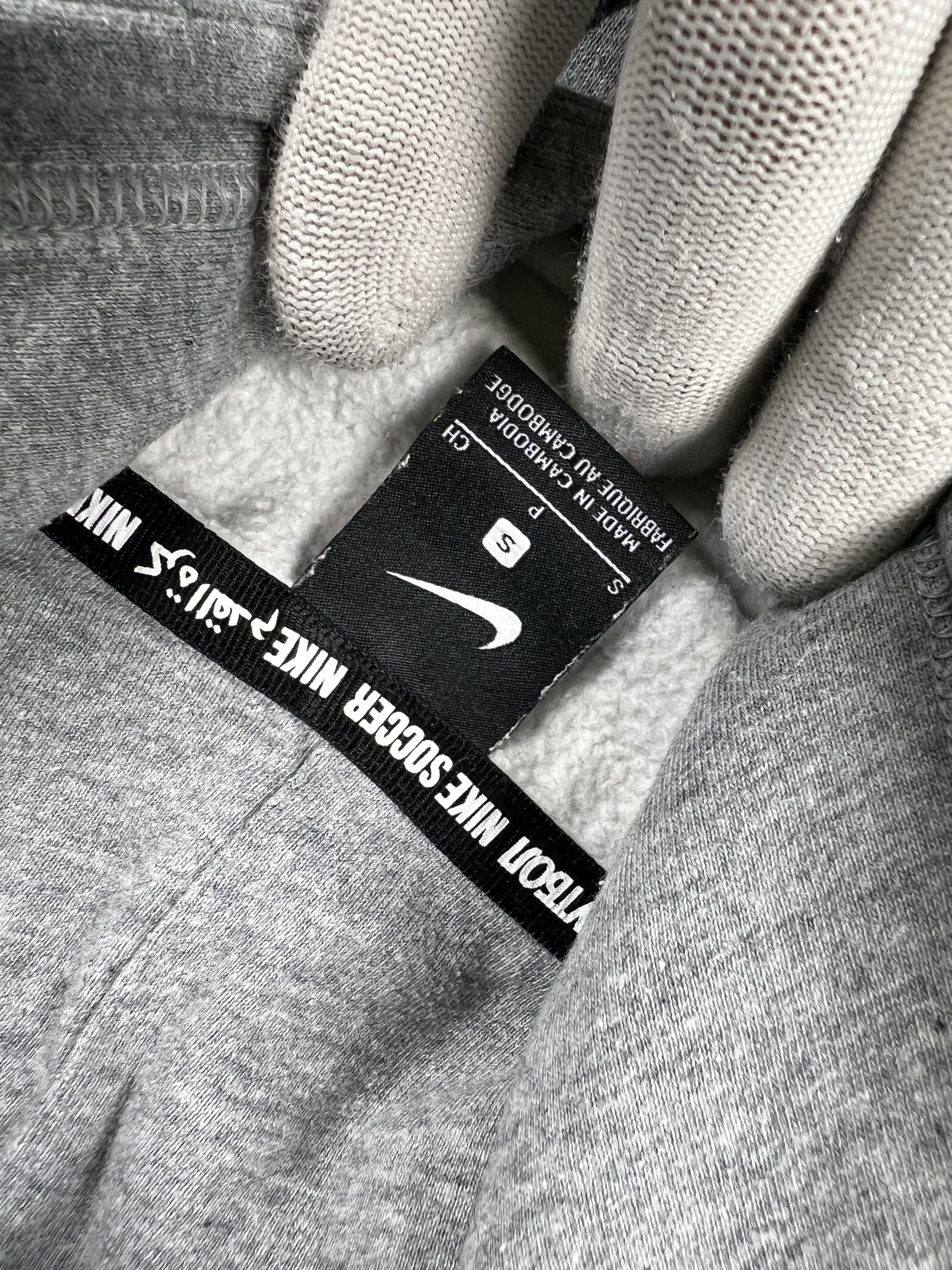 Nike × Vintage Nike Fc Hoodie S Size US S / EU 44-46 / 1 - 4 Thumbnail