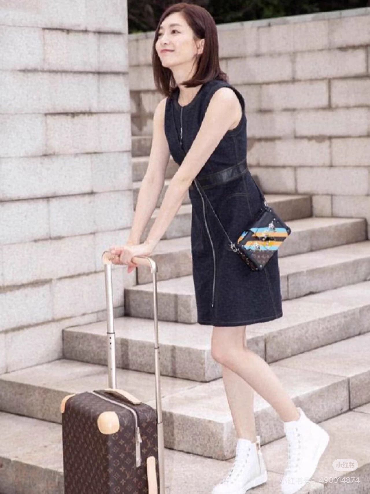 Louis Vuitton LV navy cami waist-cinched denim dress 36 Size XS / US 0-2 / IT 36-38 - 9 Thumbnail