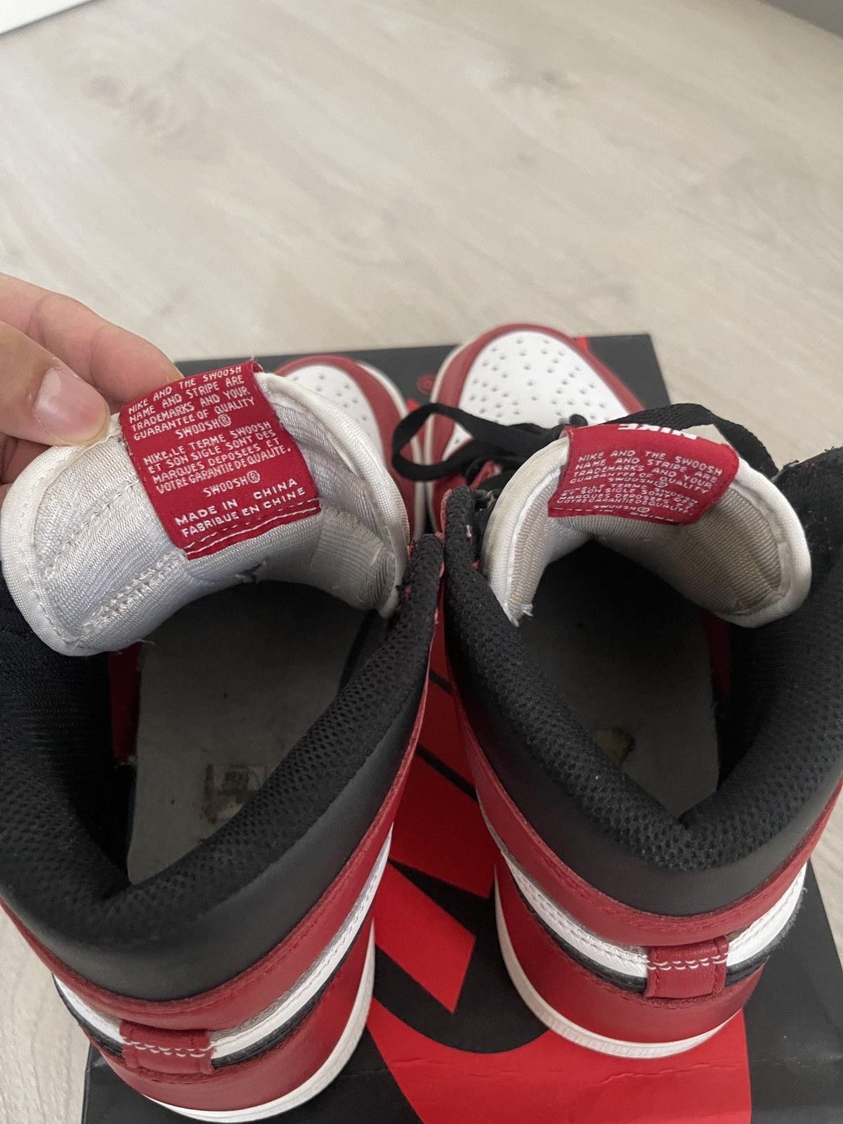 Jordan Brand × Nike Jordan 1 Chicago “2015 Size US 8 / EU 41 - 7 Thumbnail