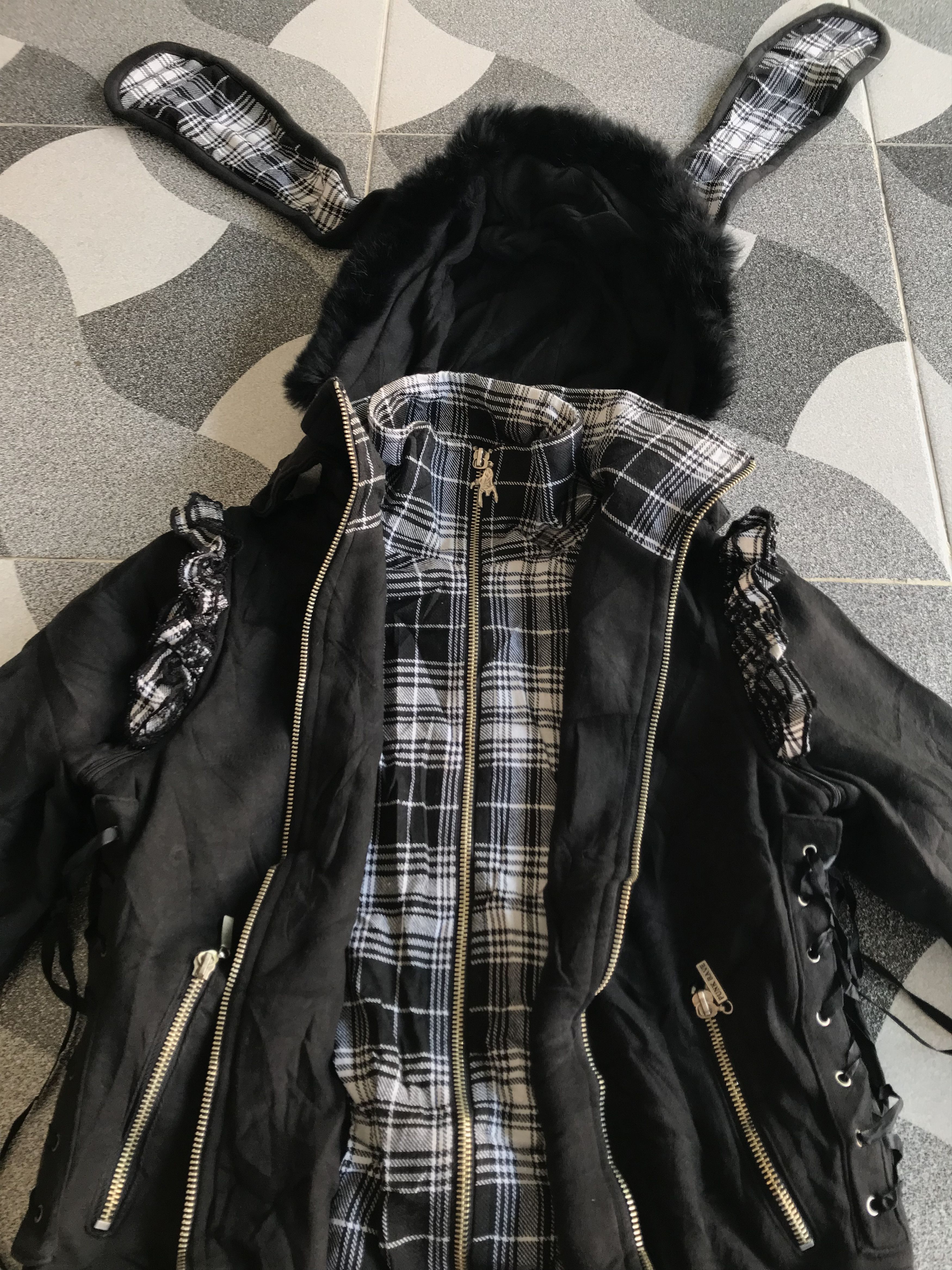 If Six Was Nine Y2K Punk Rave Gothic Fur Zip Hoodie Size US S / EU 44-46 / 1 - 10 Thumbnail