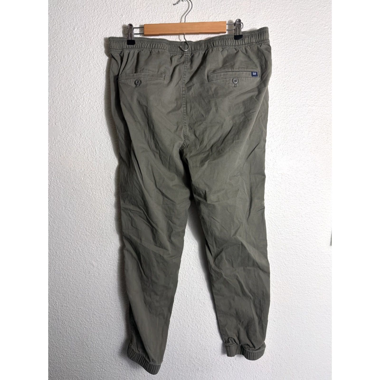 Gap VINTAGE? No. Just: Gap Men L Olive Ankle Joggers Cotton Elastane Drawstring Pants Size US 33 - 6 Thumbnail