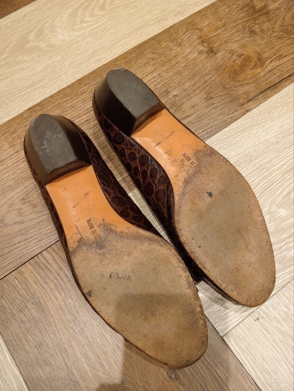 Salvatore Ferragamo SALVATORE FERRAGAMO BOUTIQUE LEATHER SHOES - SIZE 6 Size US 6 / IT 36 - 8 Thumbnail