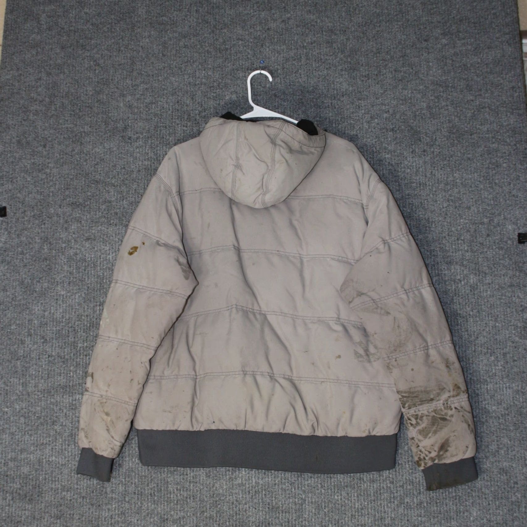 Carhartt VINTAGE Carhartt Down Puffer Jacket Mens L Grey Hooded Distressed Workwear Heavy Stained Size US L / EU 52-54 / 3 - 6 Thumbnail