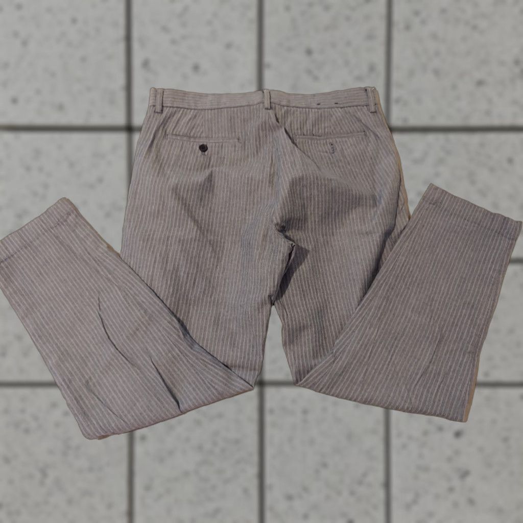 Banana Republic Banana Republic Pants Chino Straight Leg 34x32 Gray Mens Regular White? Size US 34 / EU 50 - 1 Thumbnail