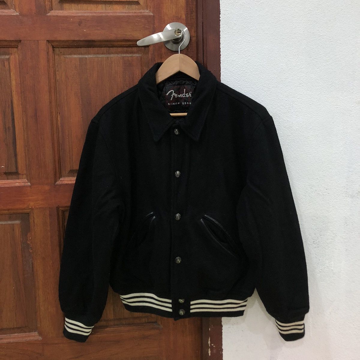 Fender Fender Guitar Varsity Jacket Size US M / EU 48-50 / 2 - 1 Thumbnail