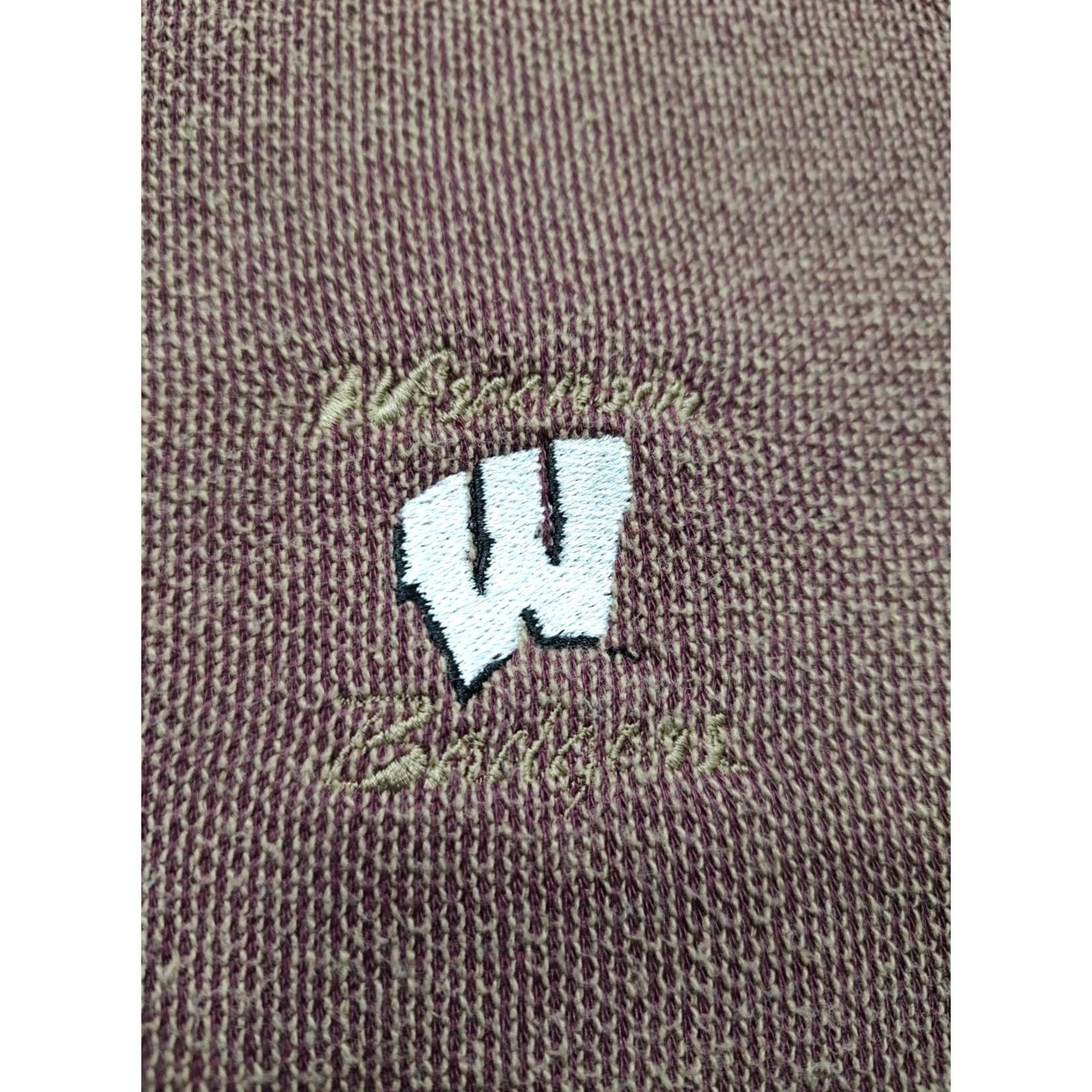 NCAA VINTAGE Wisconsin Badgers Collared Sweatshirt Sweater Mens XL Dark Red NCAA 90s Football Size US XL / EU 56 / 4 - 4 Thumbnail