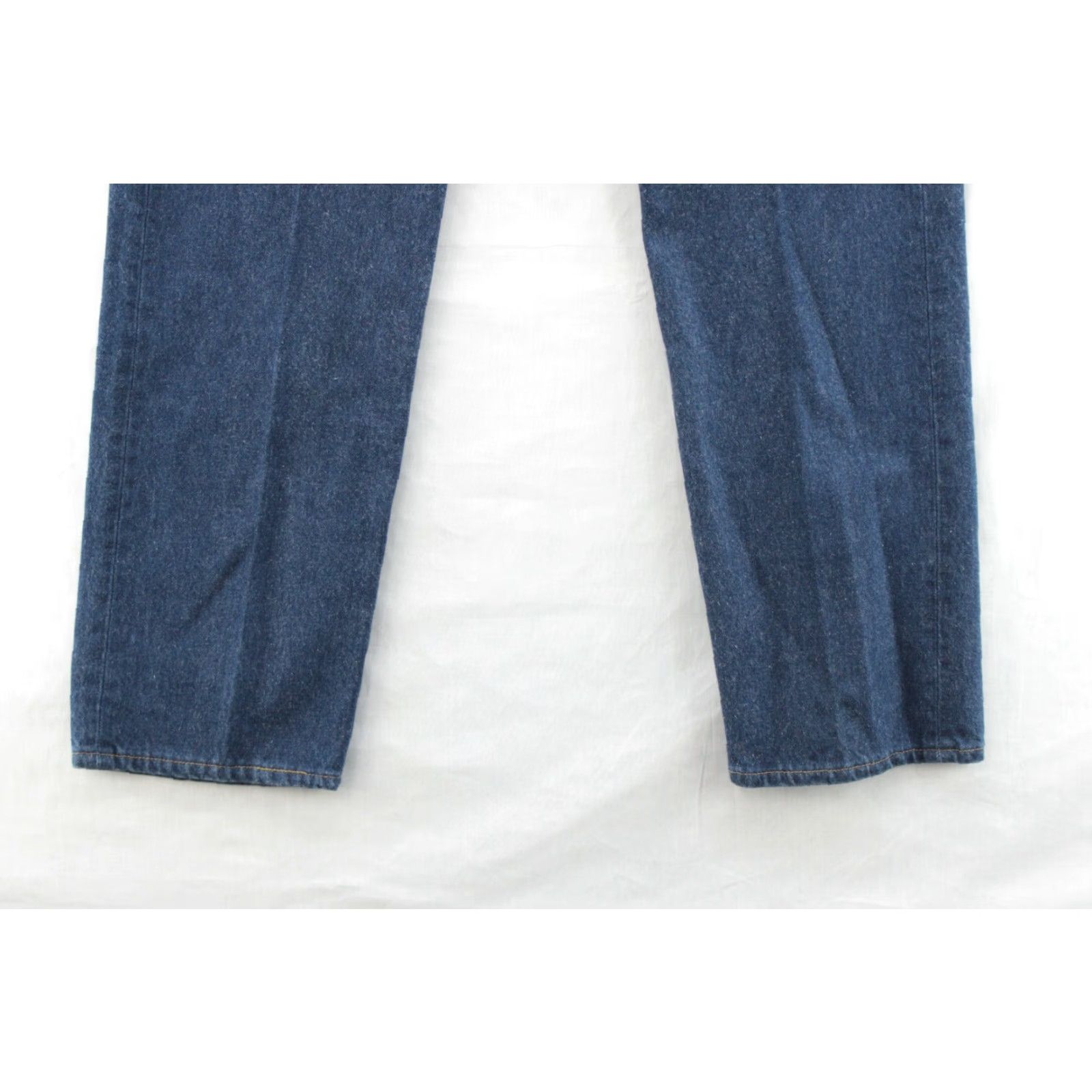 Levi's VINTAGE Levi’s 501 Jeans 38x35 Blue Cowboy Workwear Button Fly Made in USA Men's Jeans 501 Model USA Theme Cowboy USA 1990s Size US 38 / EU 54 - 3 Thumbnail