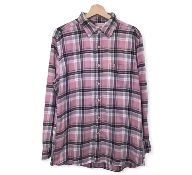 Japanese Brand Japanese Brand Uniqlo Flannel Shirt Button Up Size US XL / EU 56 / 4 - 1 Thumbnail