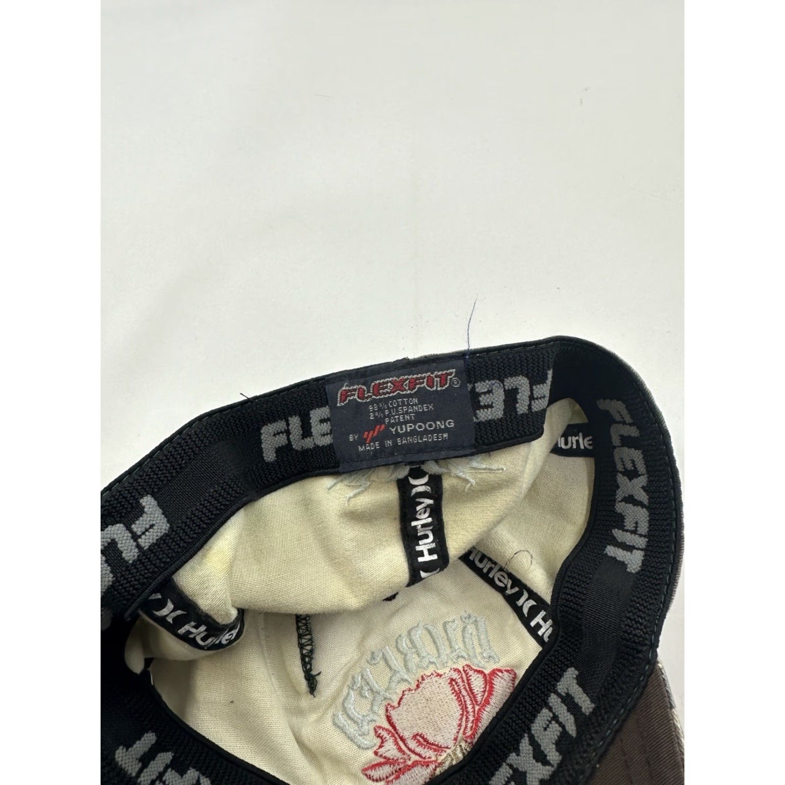 Hurley Hurley Hat Fitted Cap One Size Mens Camouflage Camo Print Flexfit Y2K Vintage Size ONE SIZE - 4 Thumbnail